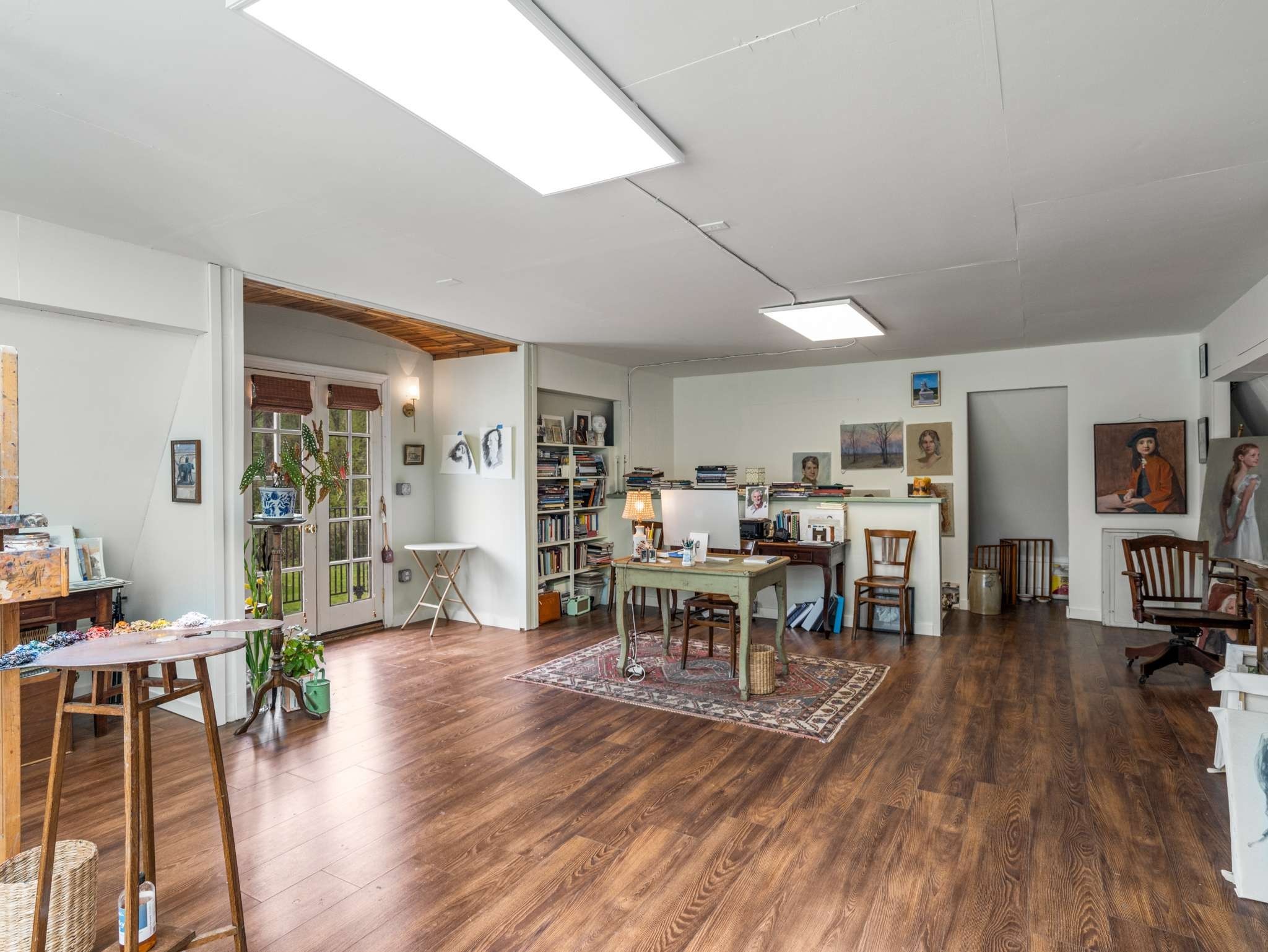 305 Davidson Rd