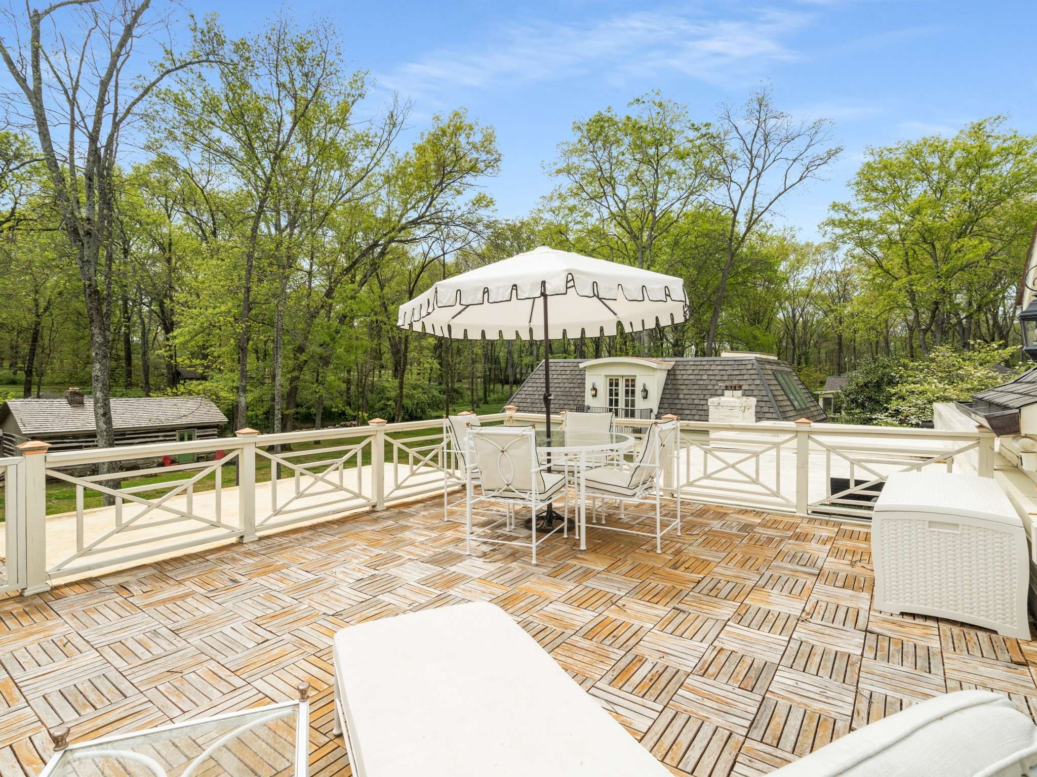 305 Davidson Rd