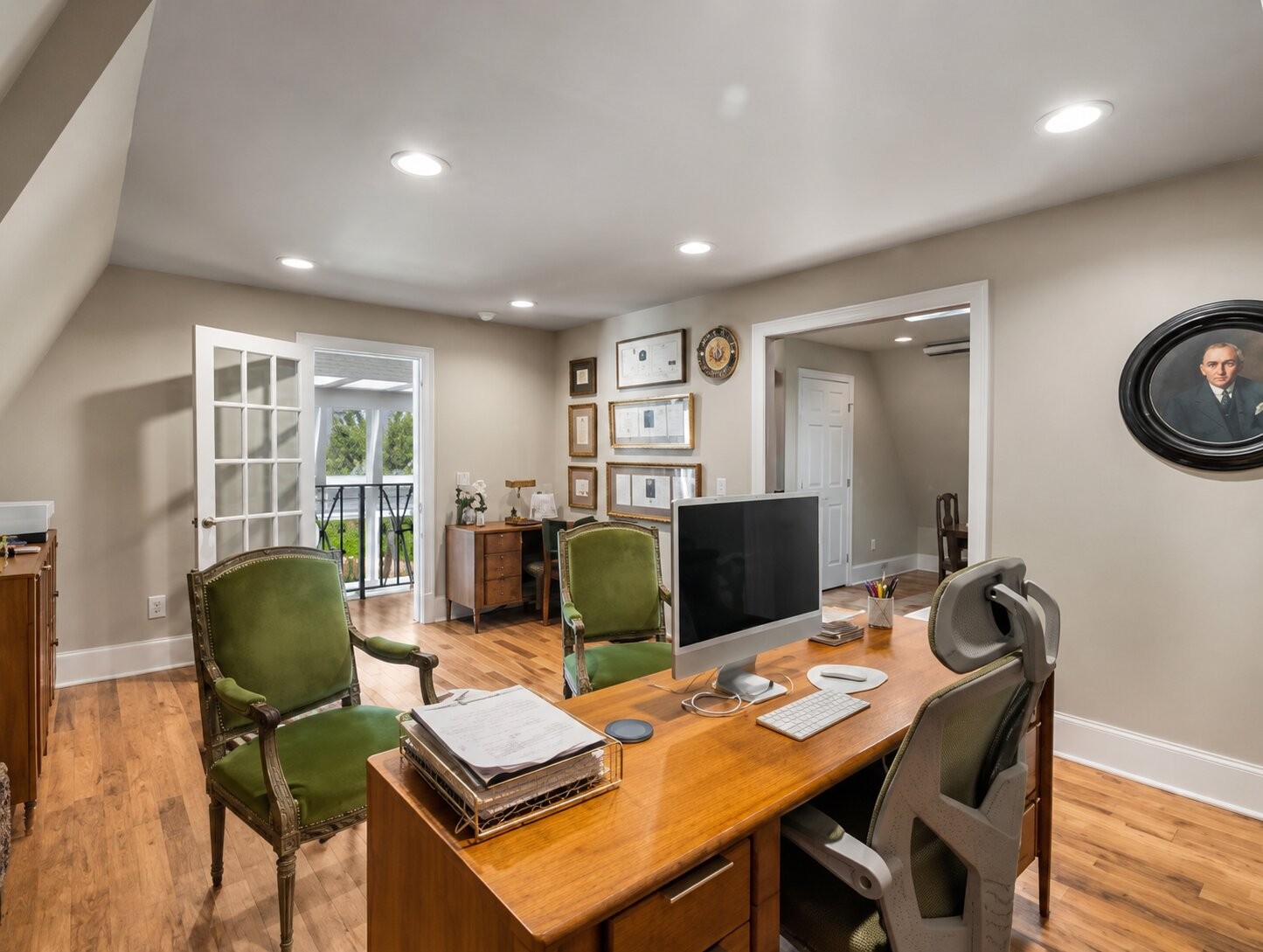 305 Davidson Rd
