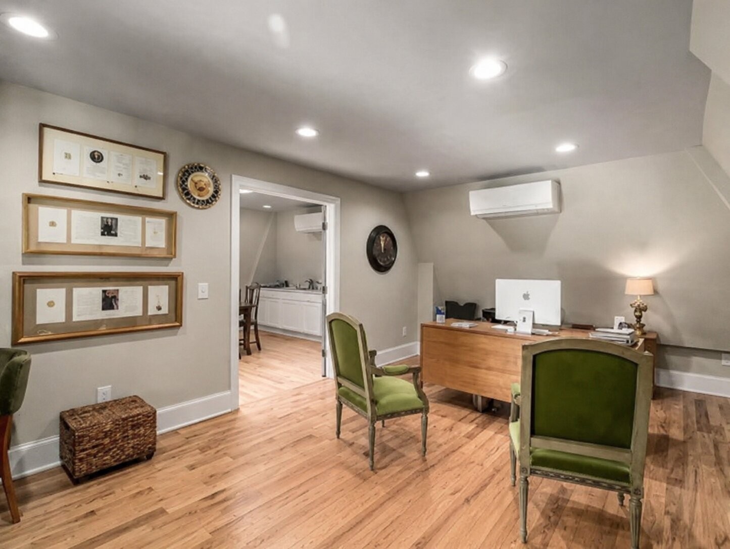 305 Davidson Rd