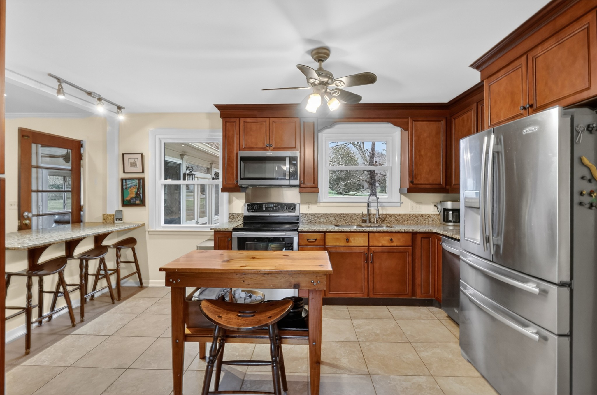 800 Cammack Ct