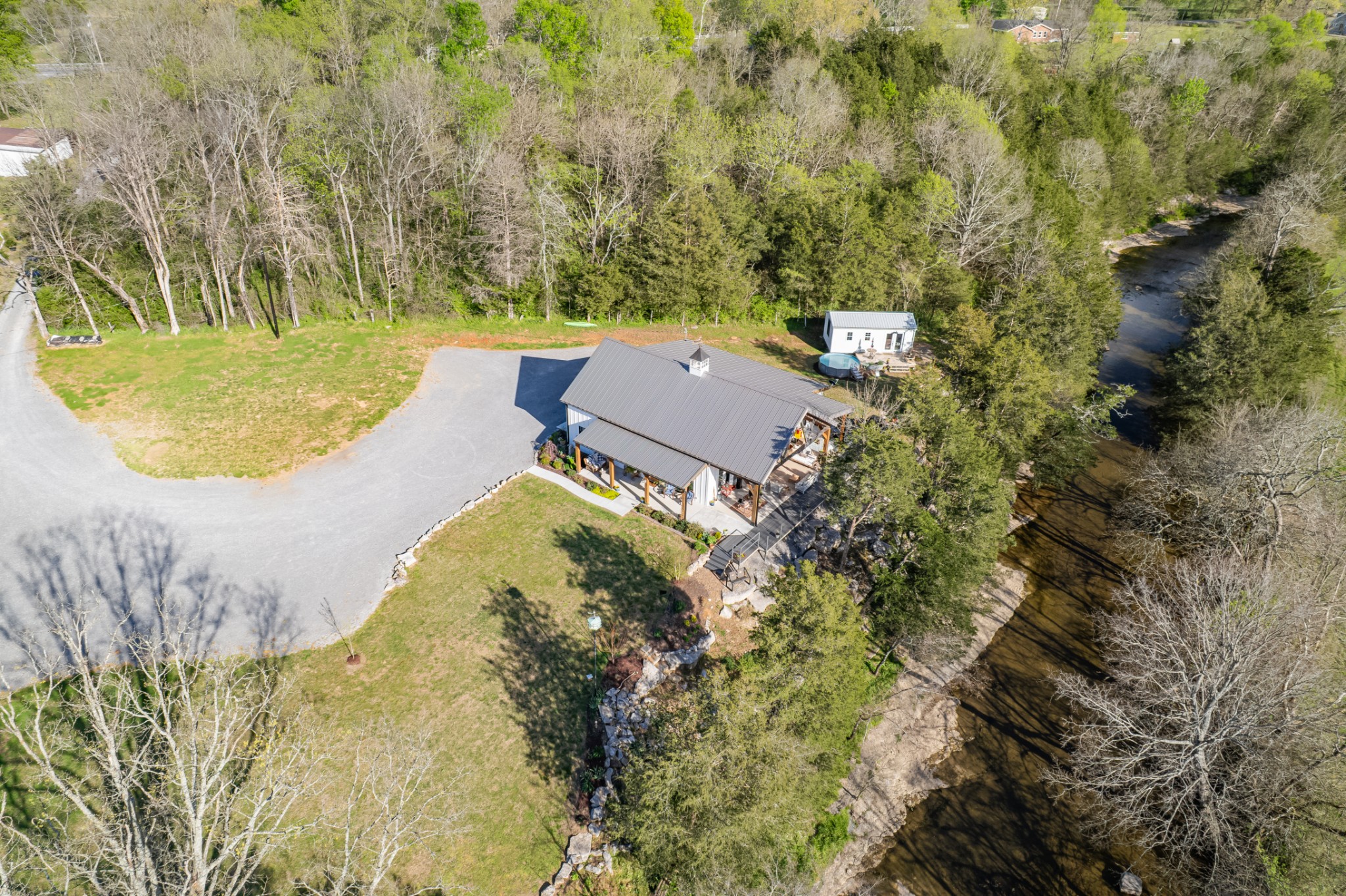 1106 Hwy 130w