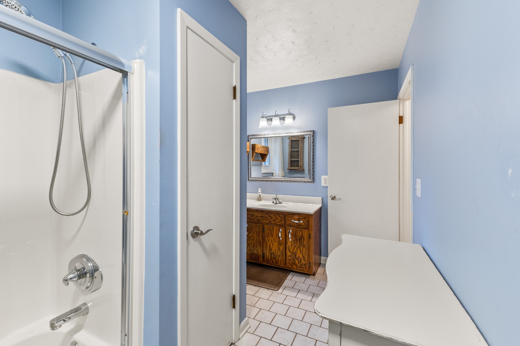 392 Feather Ridge Rd