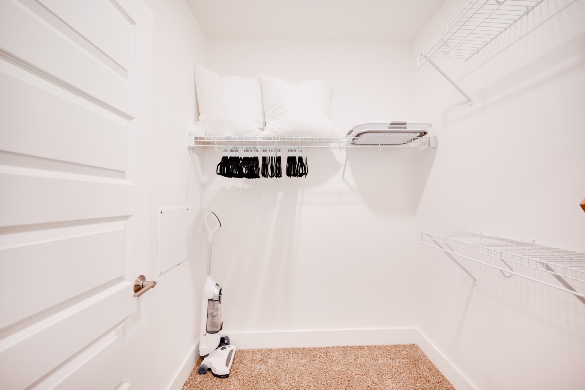 542 Southgate Ave Unit: 215