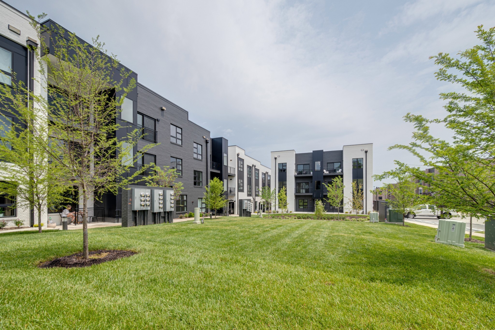 542 Southgate Ave Unit: 215