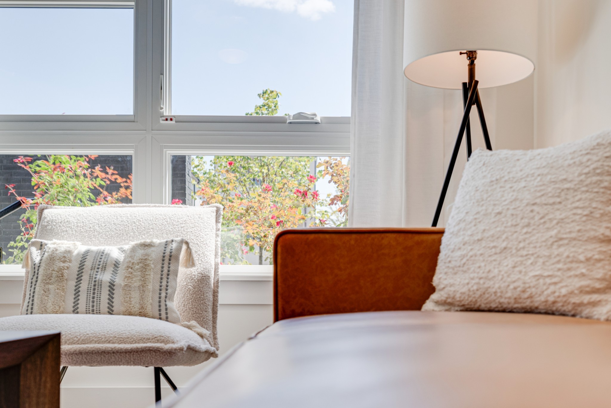 542 Southgate Ave Unit: 215