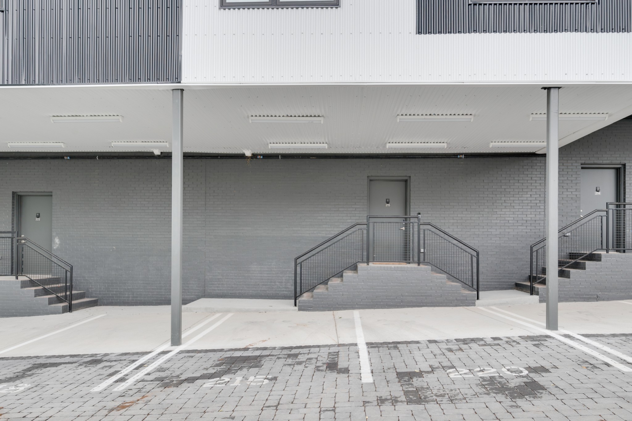 542 Southgate Ave Unit: 215