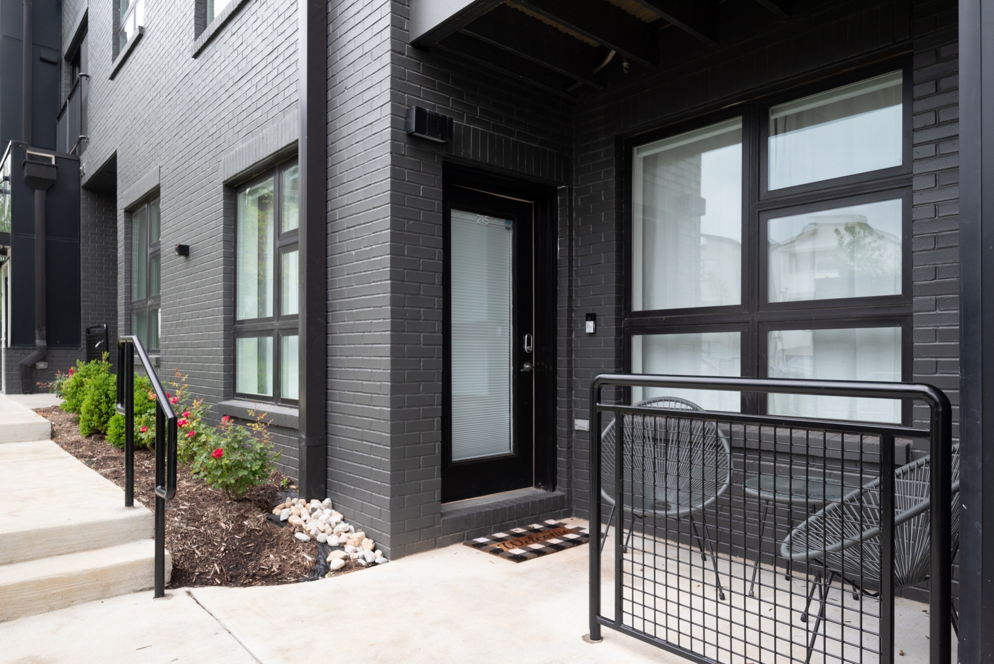 542 Southgate Ave Unit: 215