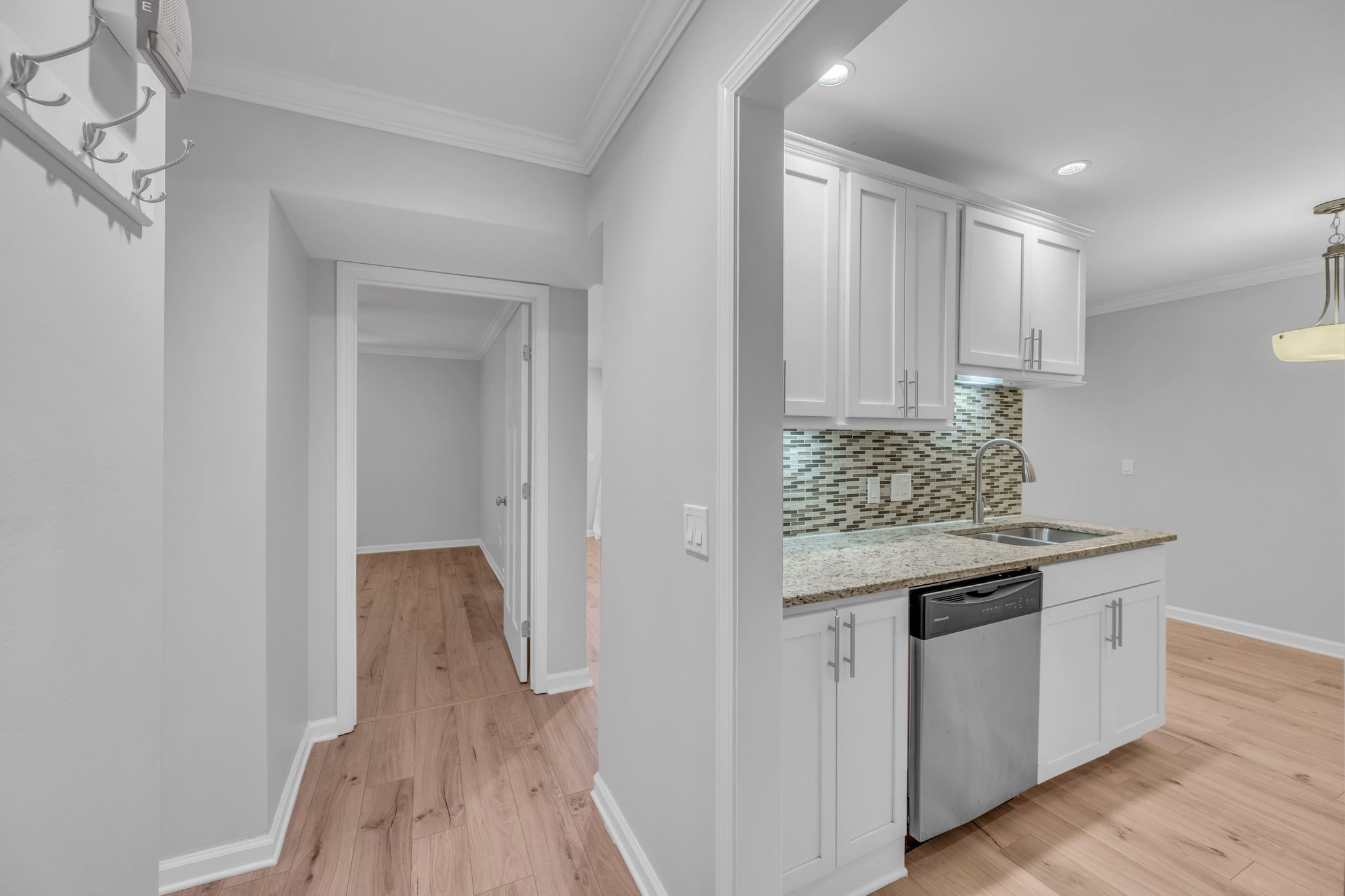 4425 Westlawn Dr Unit: A102