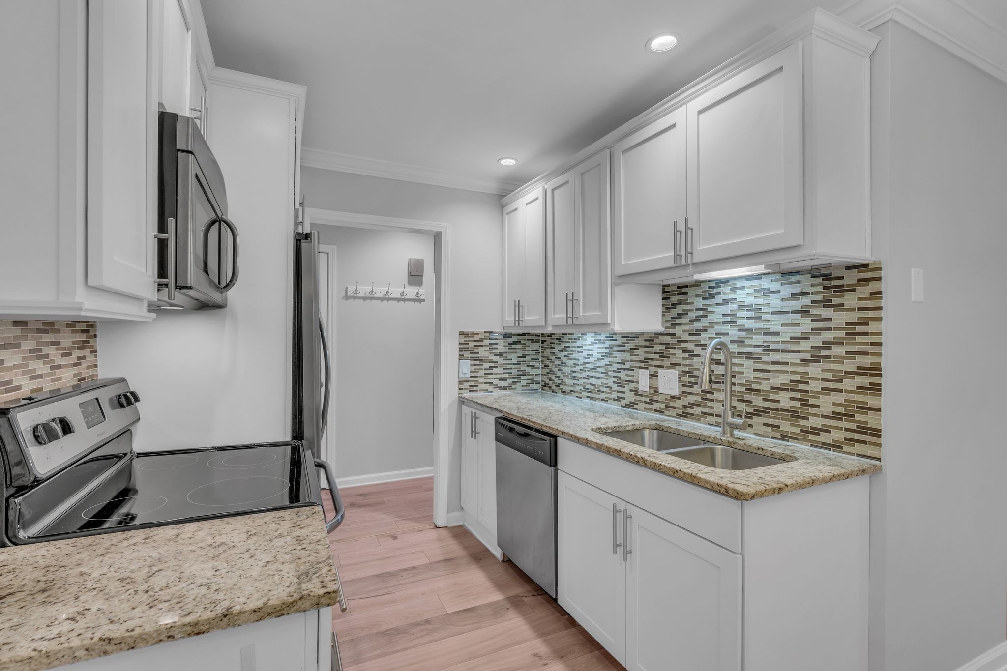 4425 Westlawn Dr Unit: A102