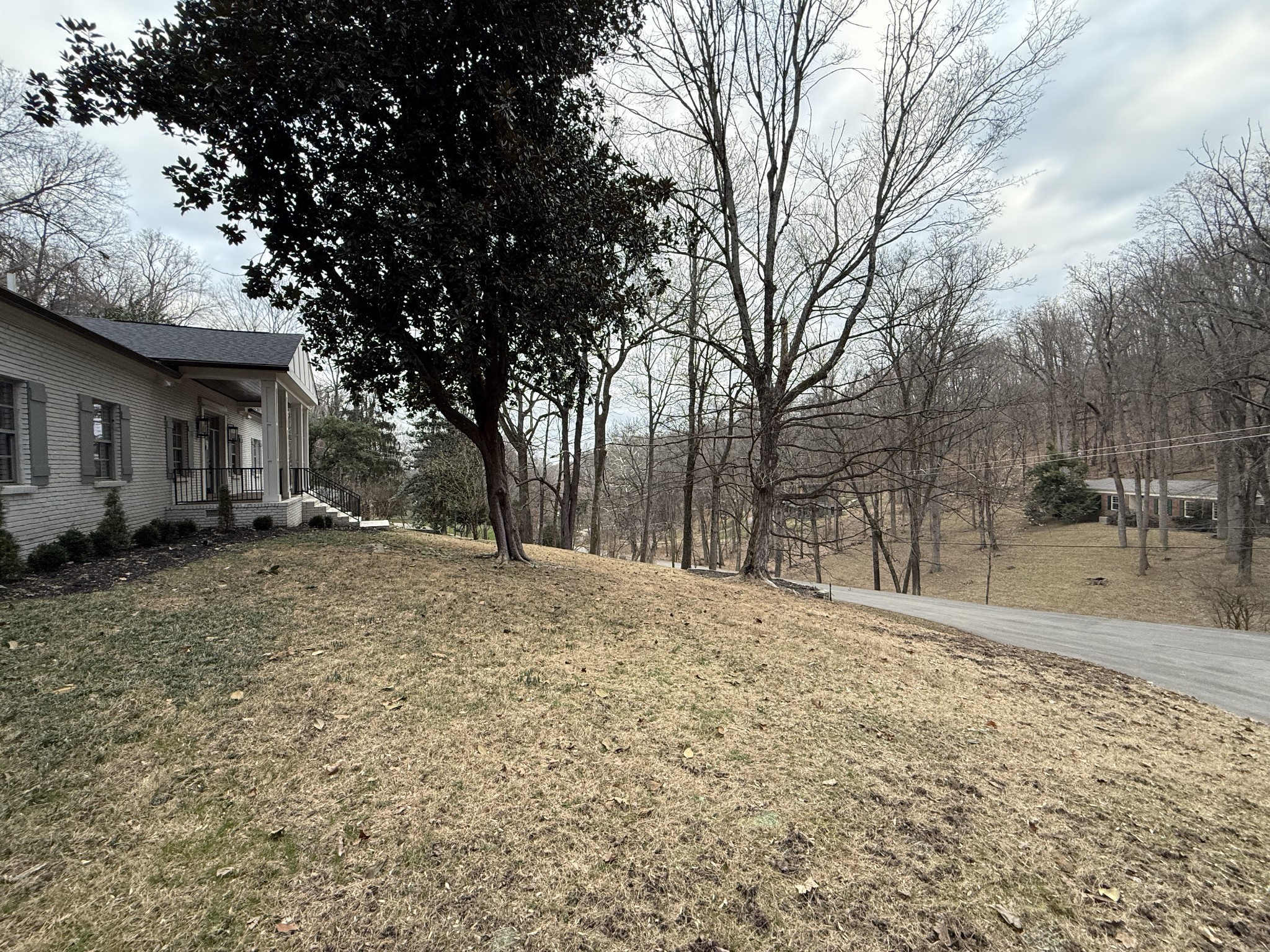 1125 Chickering Park Dr