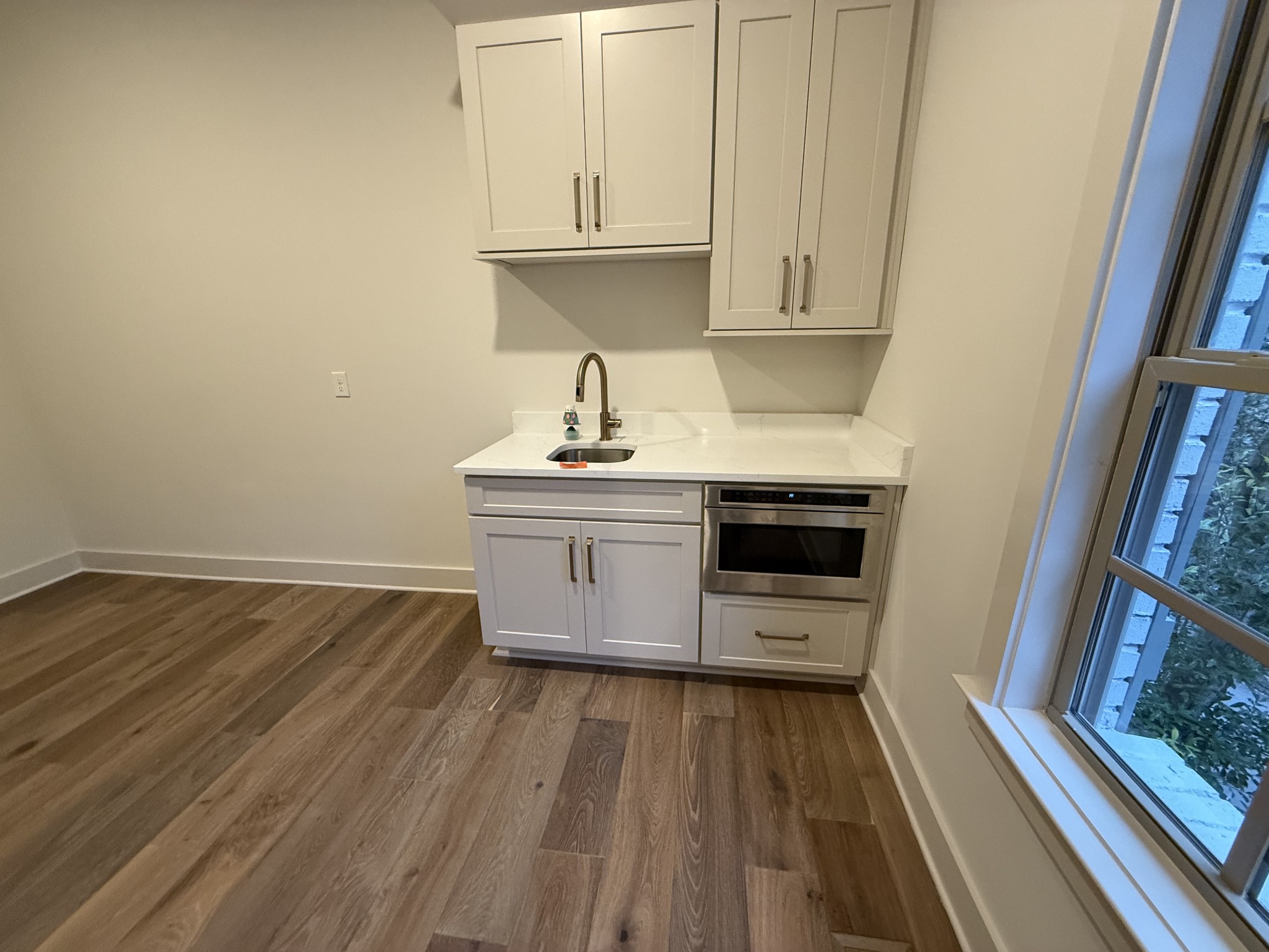 1125 Chickering Park Dr