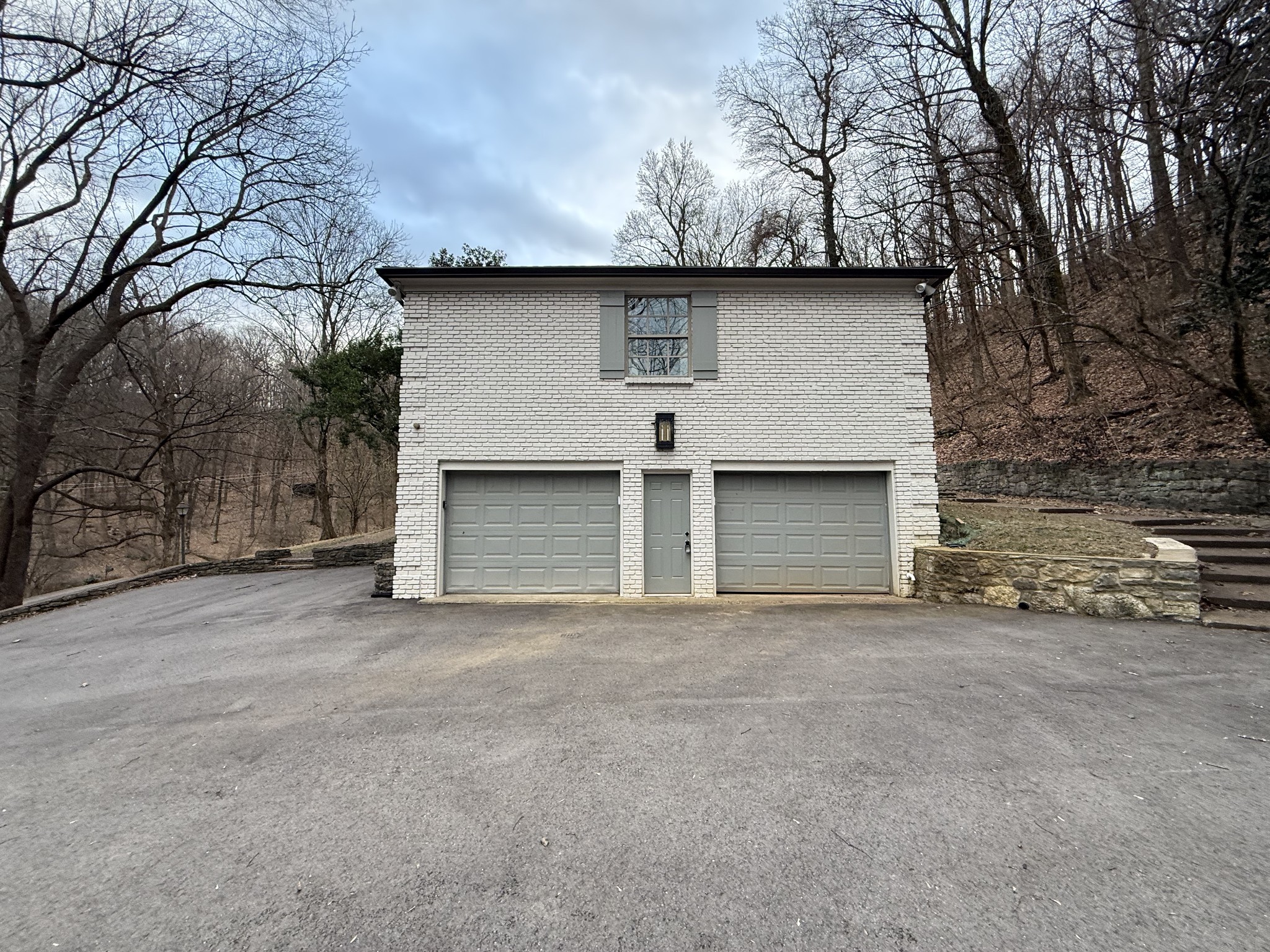 1125 Chickering Park Dr