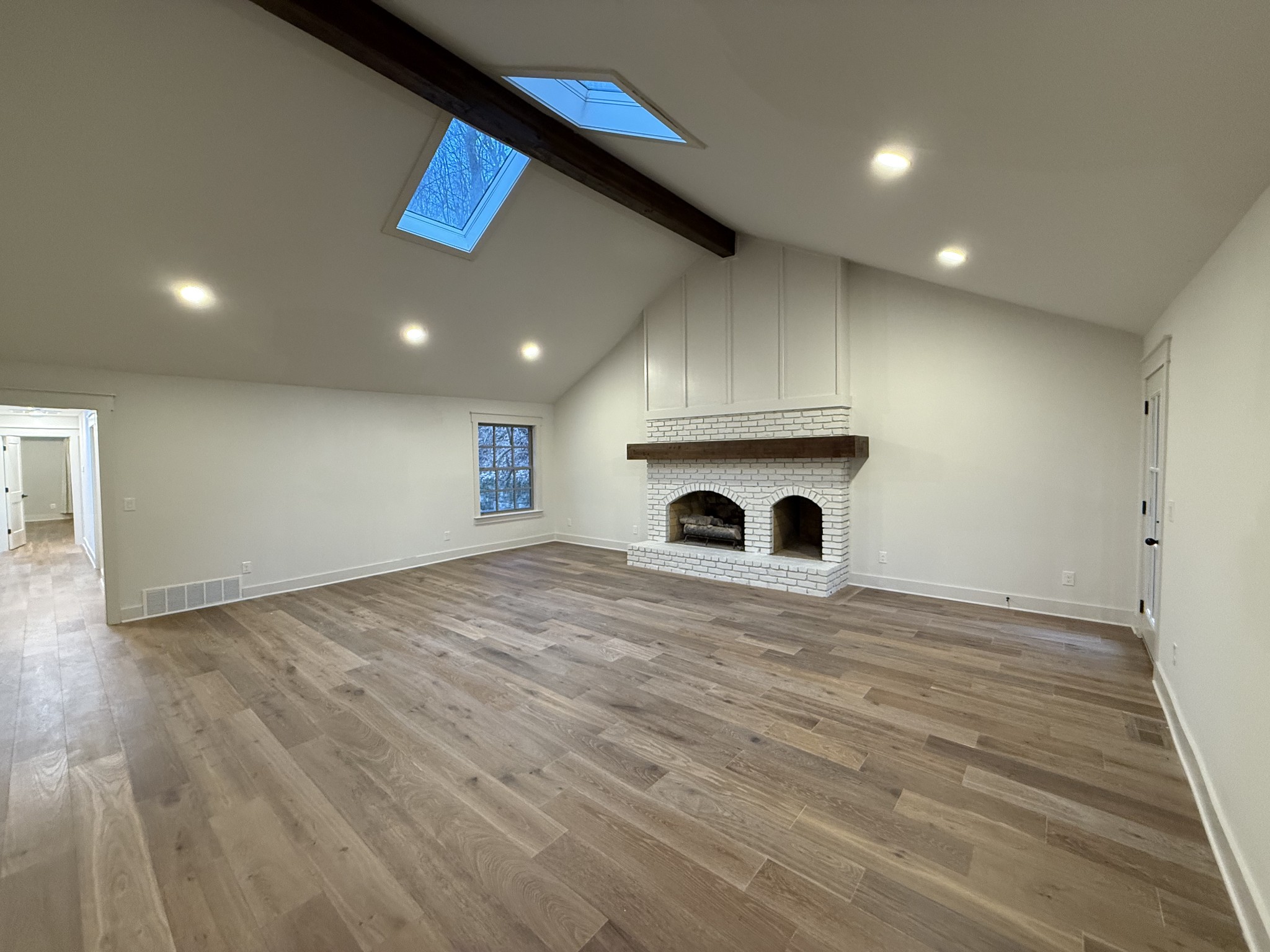 1125 Chickering Park Dr