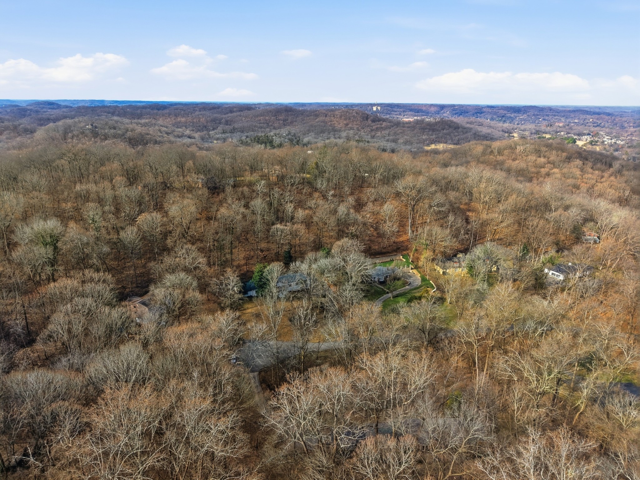 1125 Chickering Park Dr