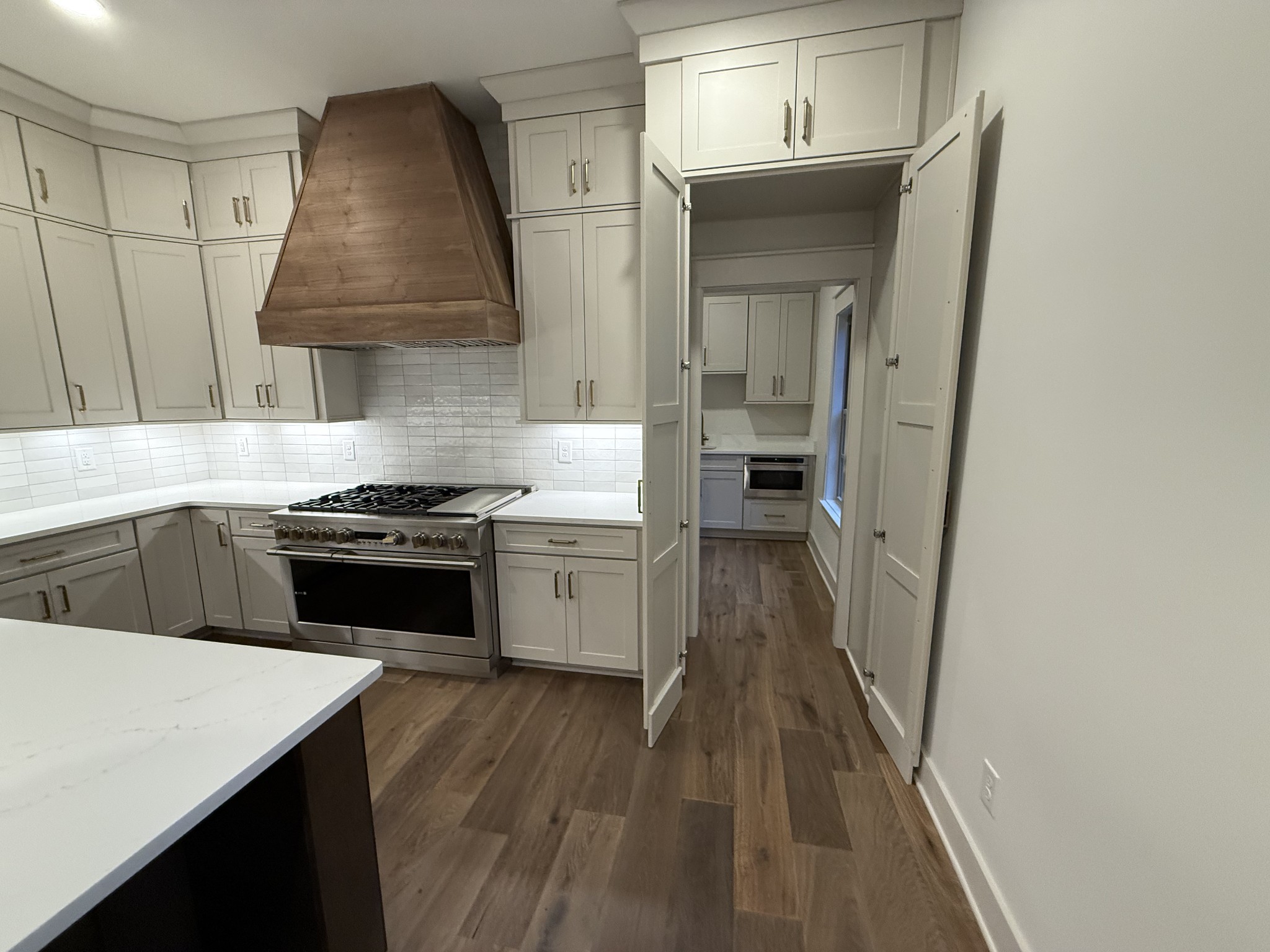 1125 Chickering Park Dr