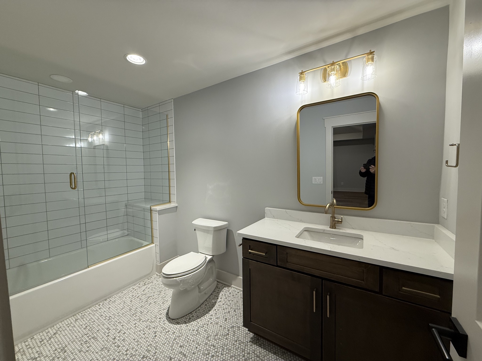 1125 Chickering Park Dr