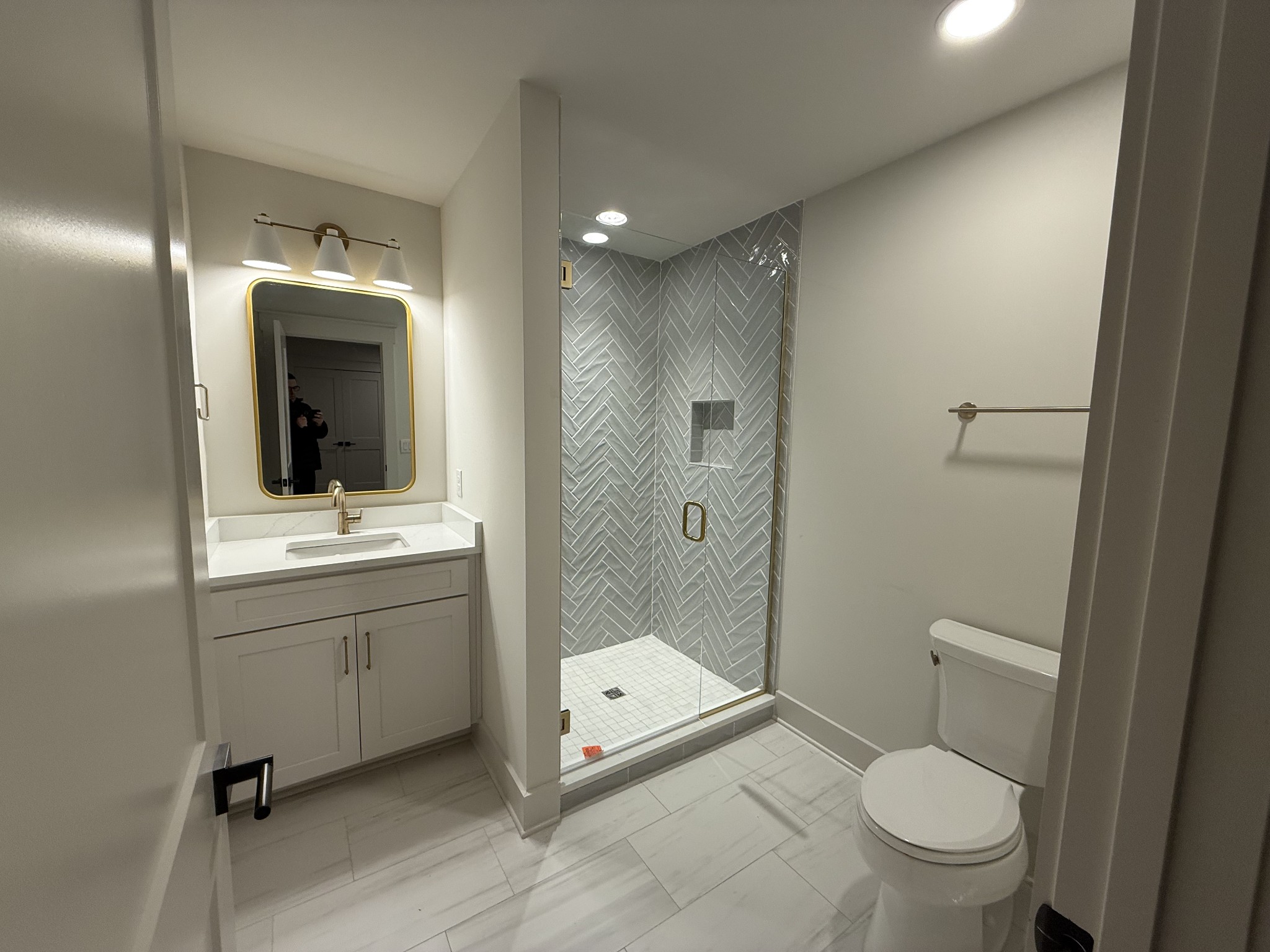 1125 Chickering Park Dr