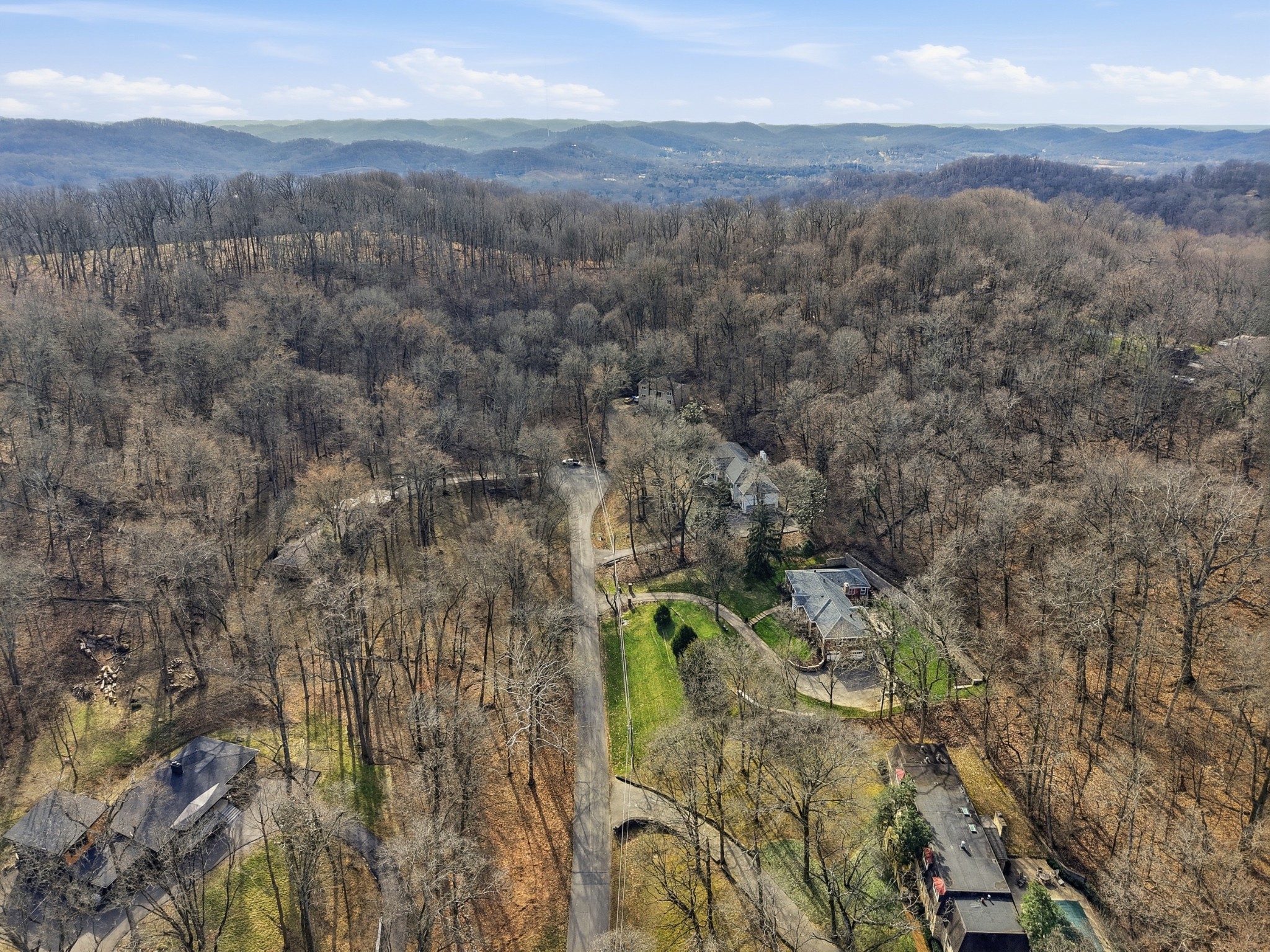 1125 Chickering Park Dr