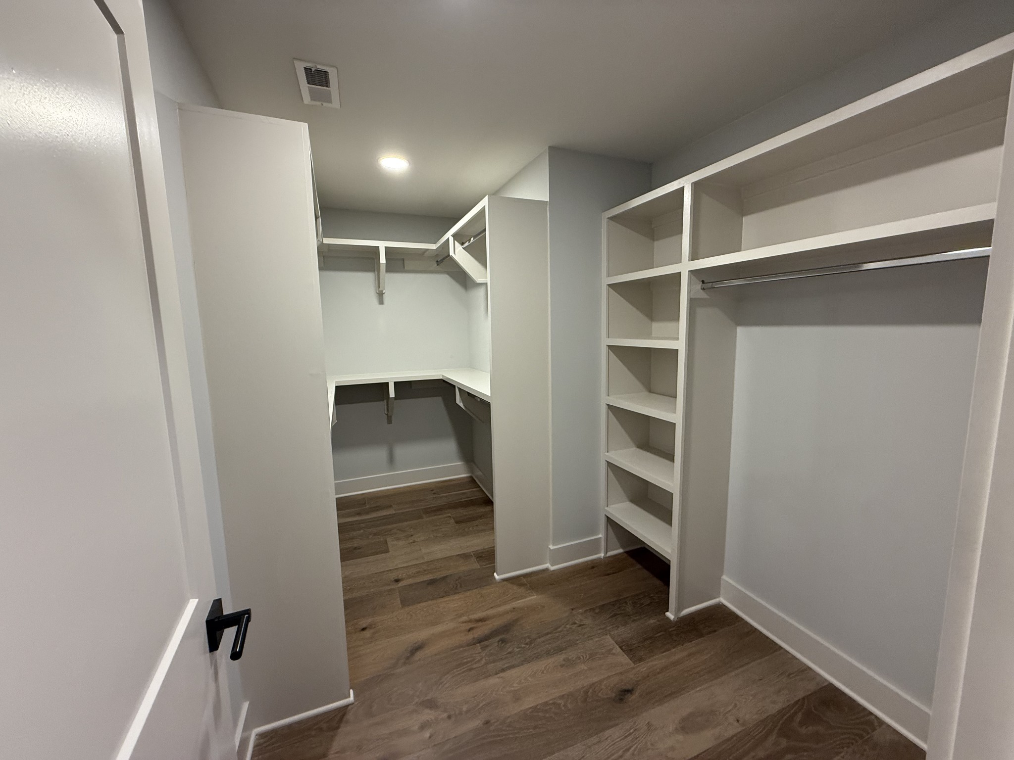 1125 Chickering Park Dr