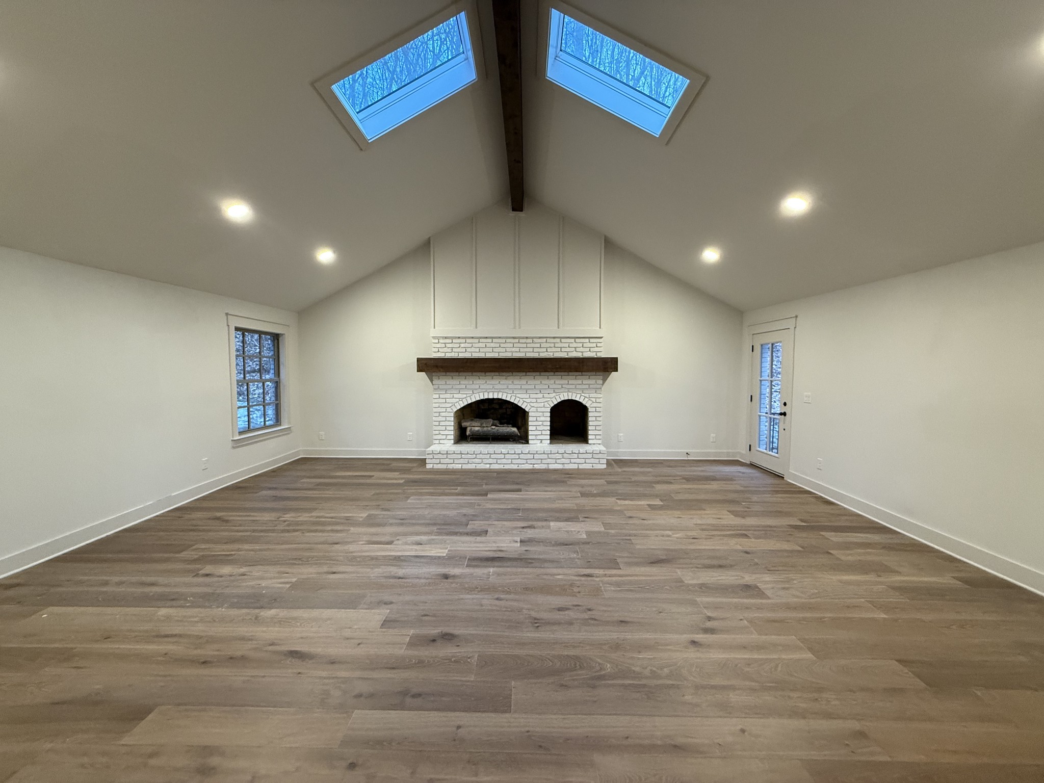 1125 Chickering Park Dr