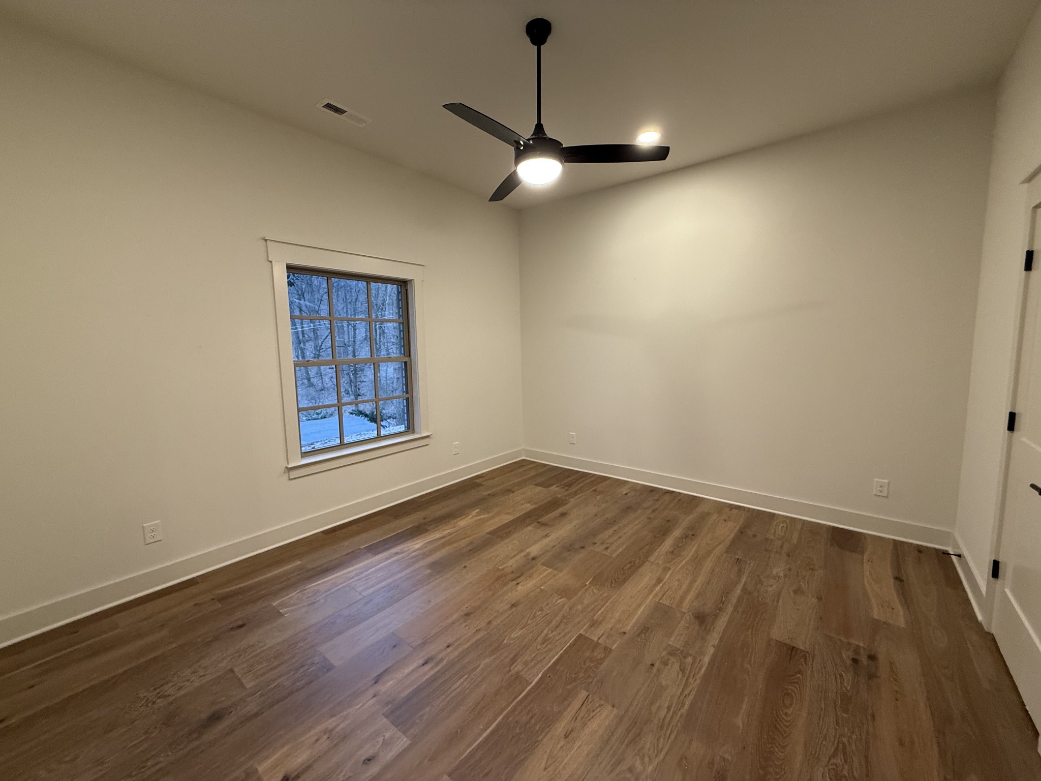 1125 Chickering Park Dr