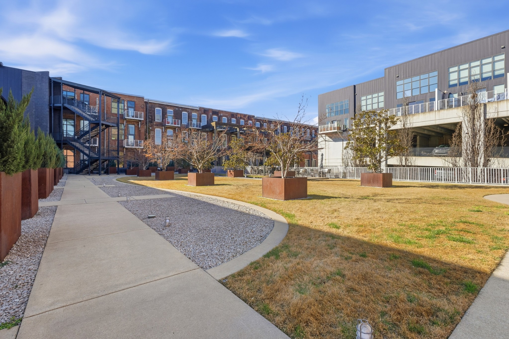 704 Taylor St Unit: 201