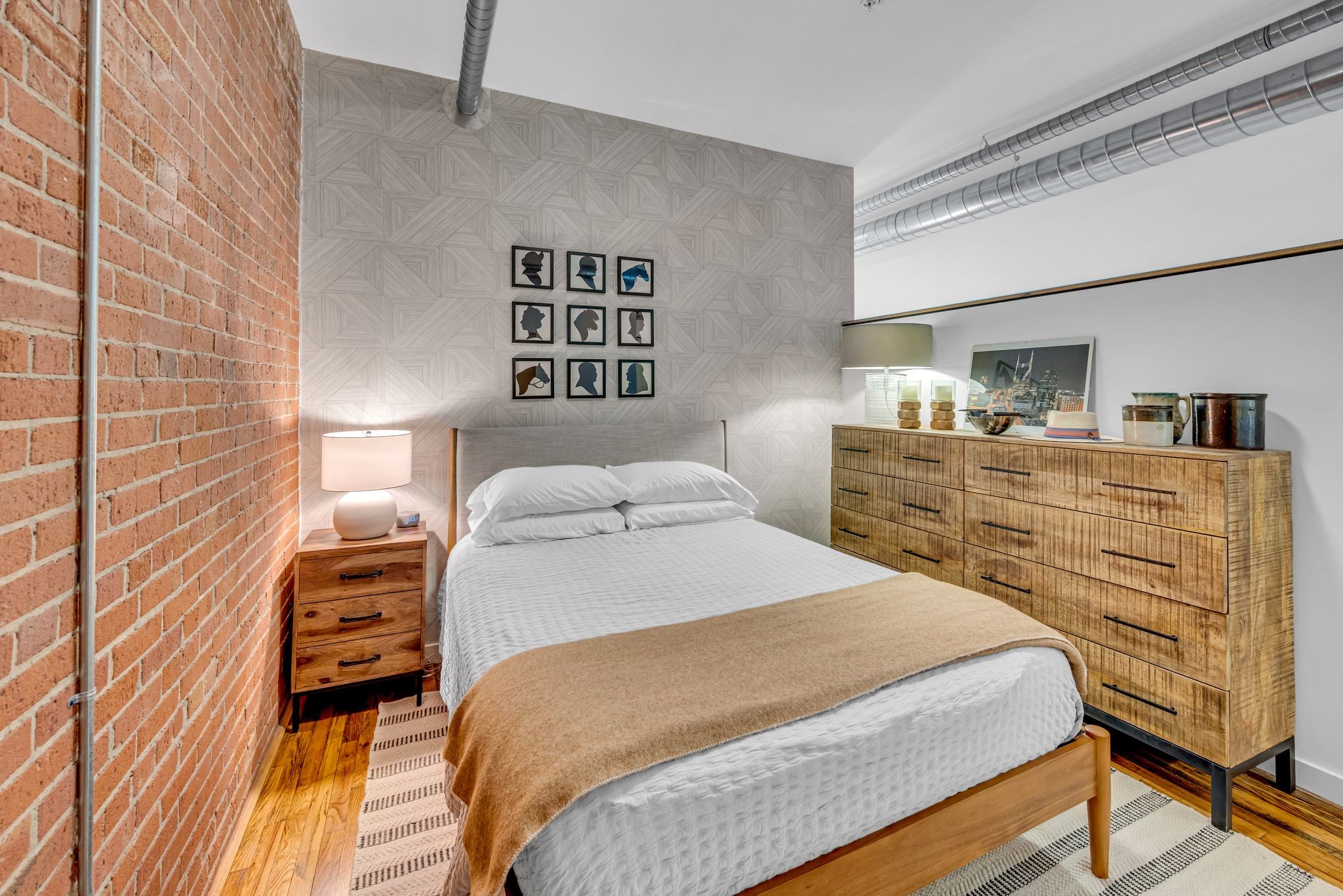 704 Taylor St Unit: 201