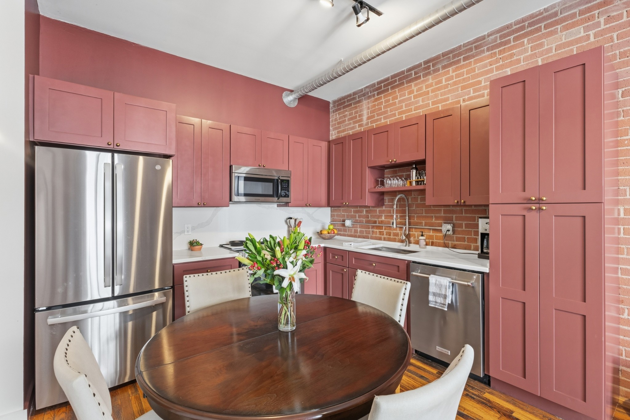 704 Taylor St Unit: 201