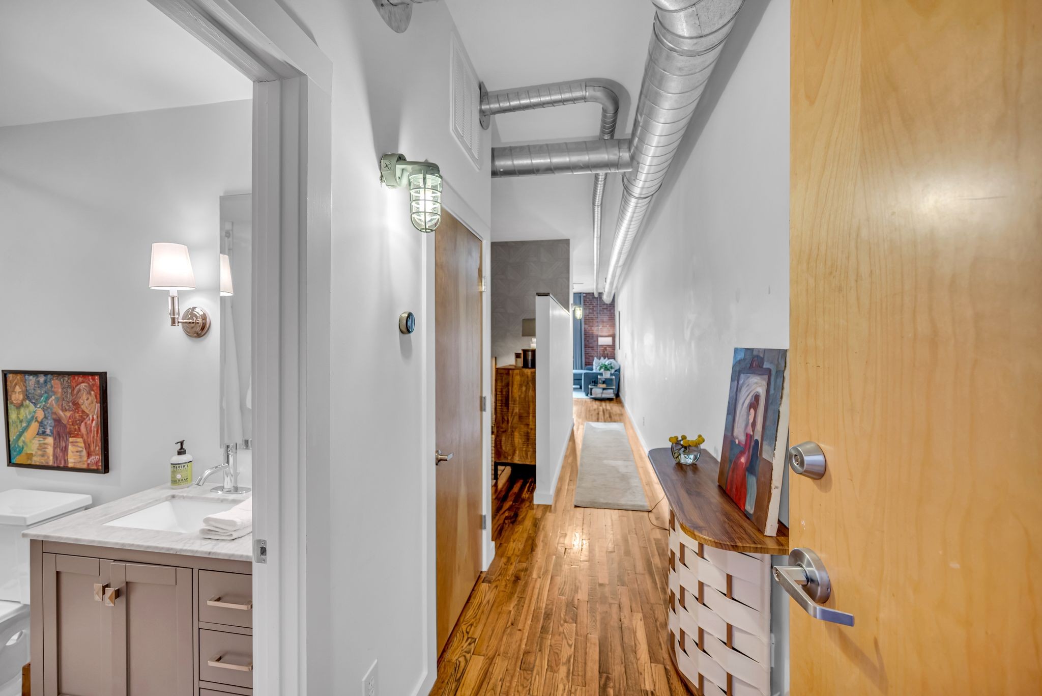 704 Taylor St Unit: 201