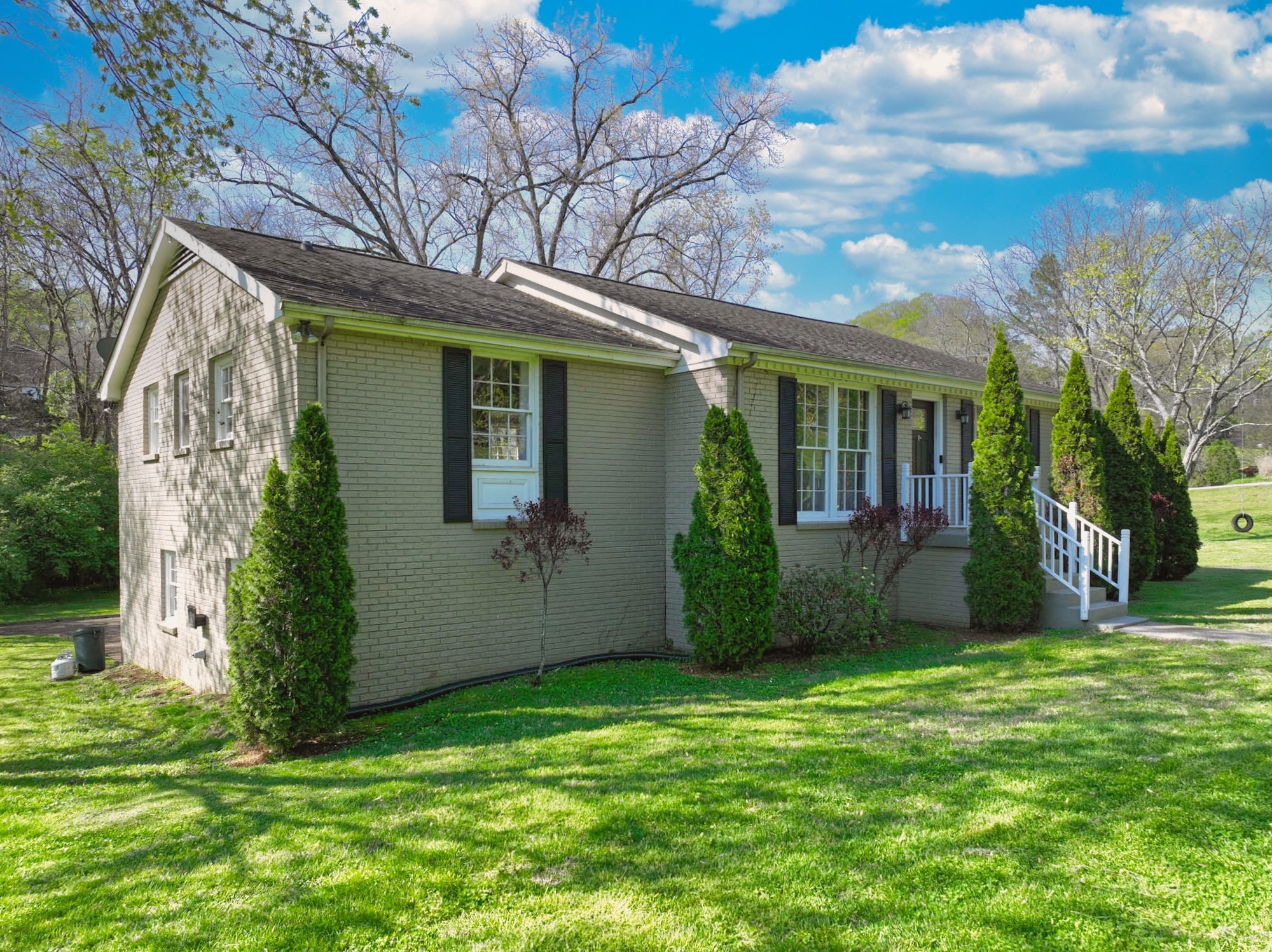 7635 Charlotte Pike Unit: Unit B