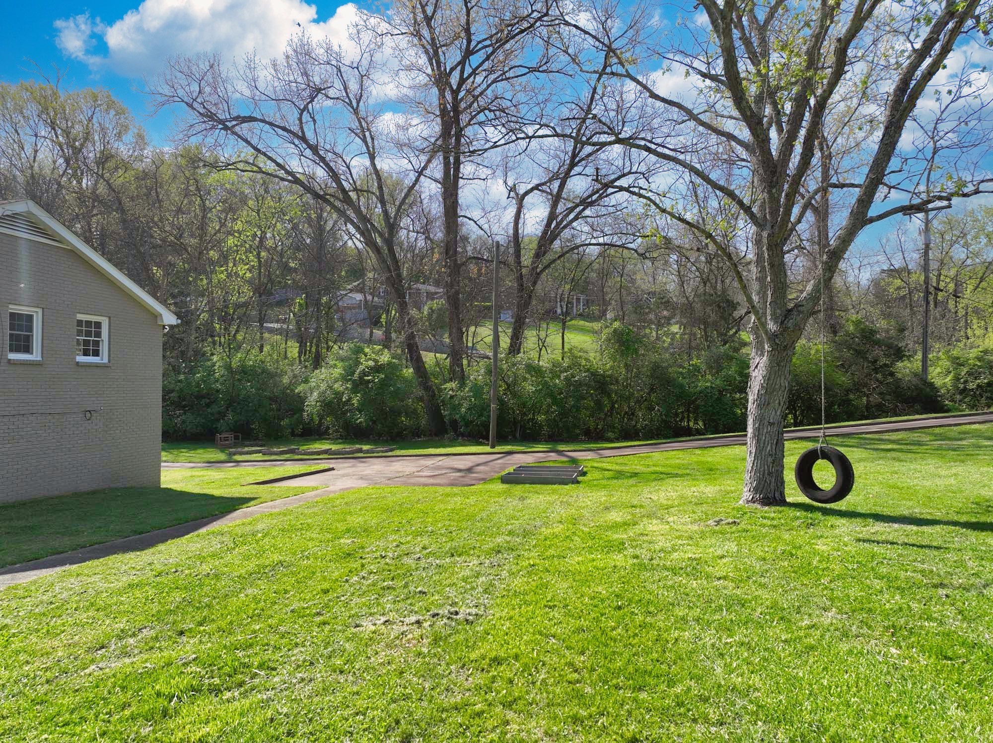 7635 Charlotte Pike Unit: Unit B