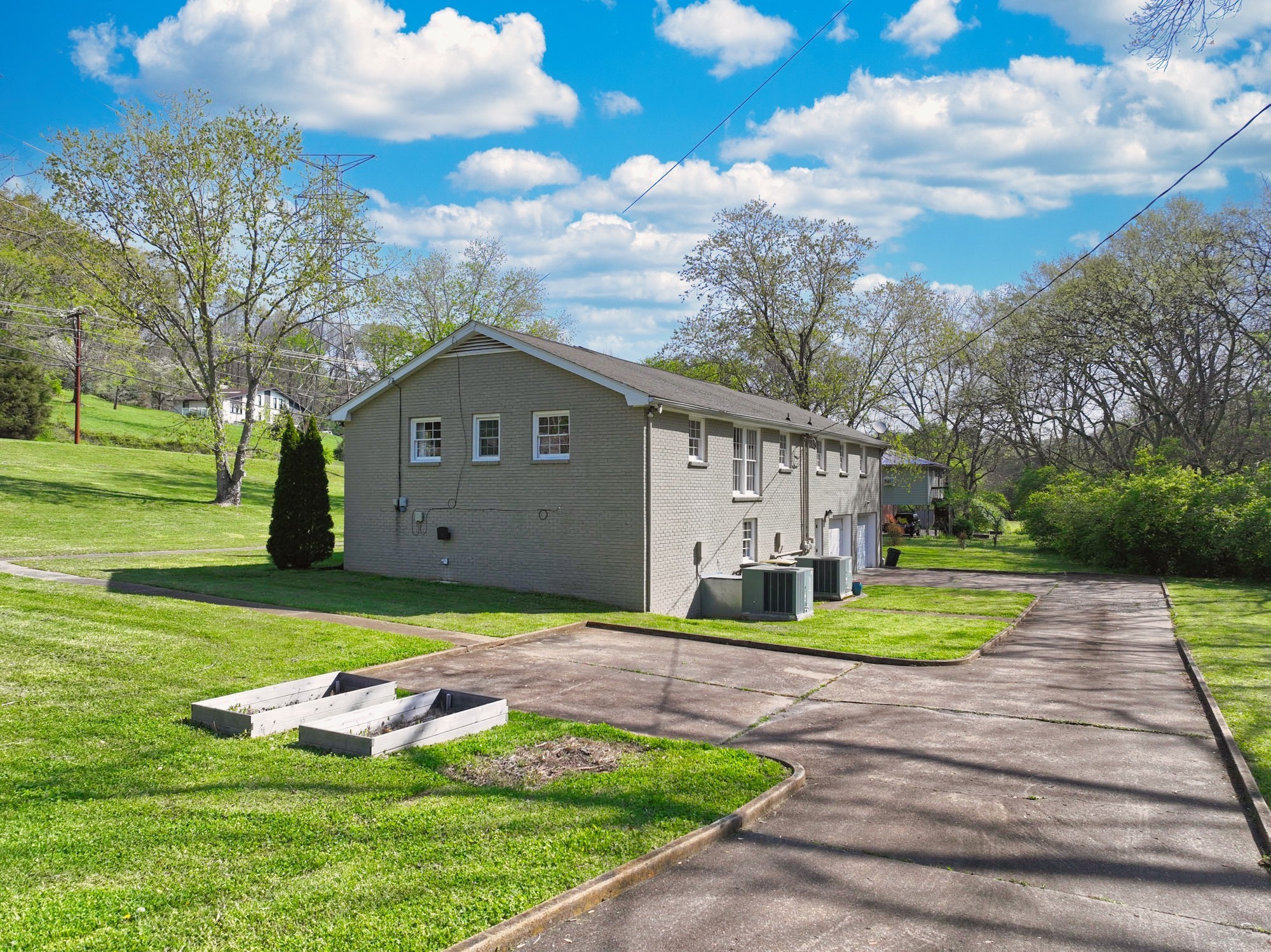 7635 Charlotte Pike Unit: Unit B