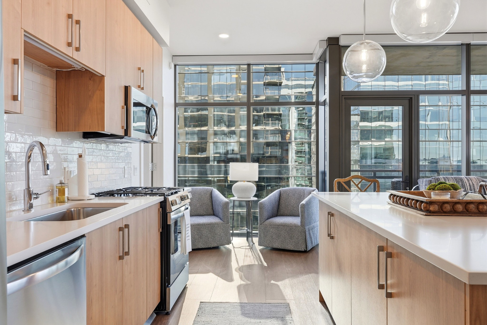 1212 Demonbreun St Unit: 1402