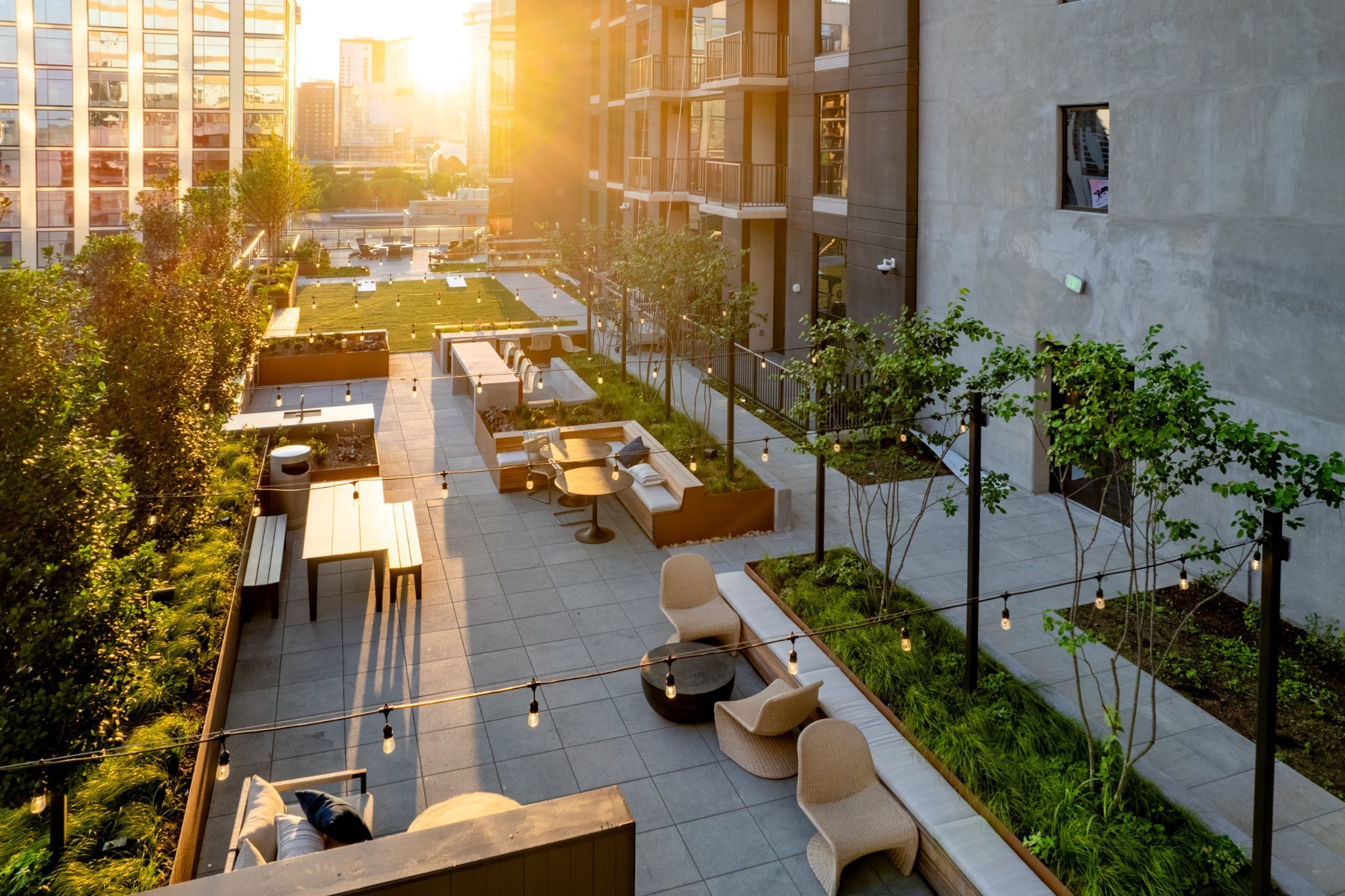 1212 Demonbreun St Unit: 1402