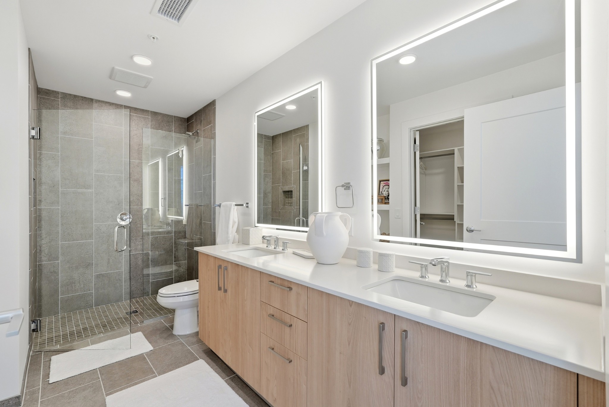 1212 Demonbreun St Unit: 1402