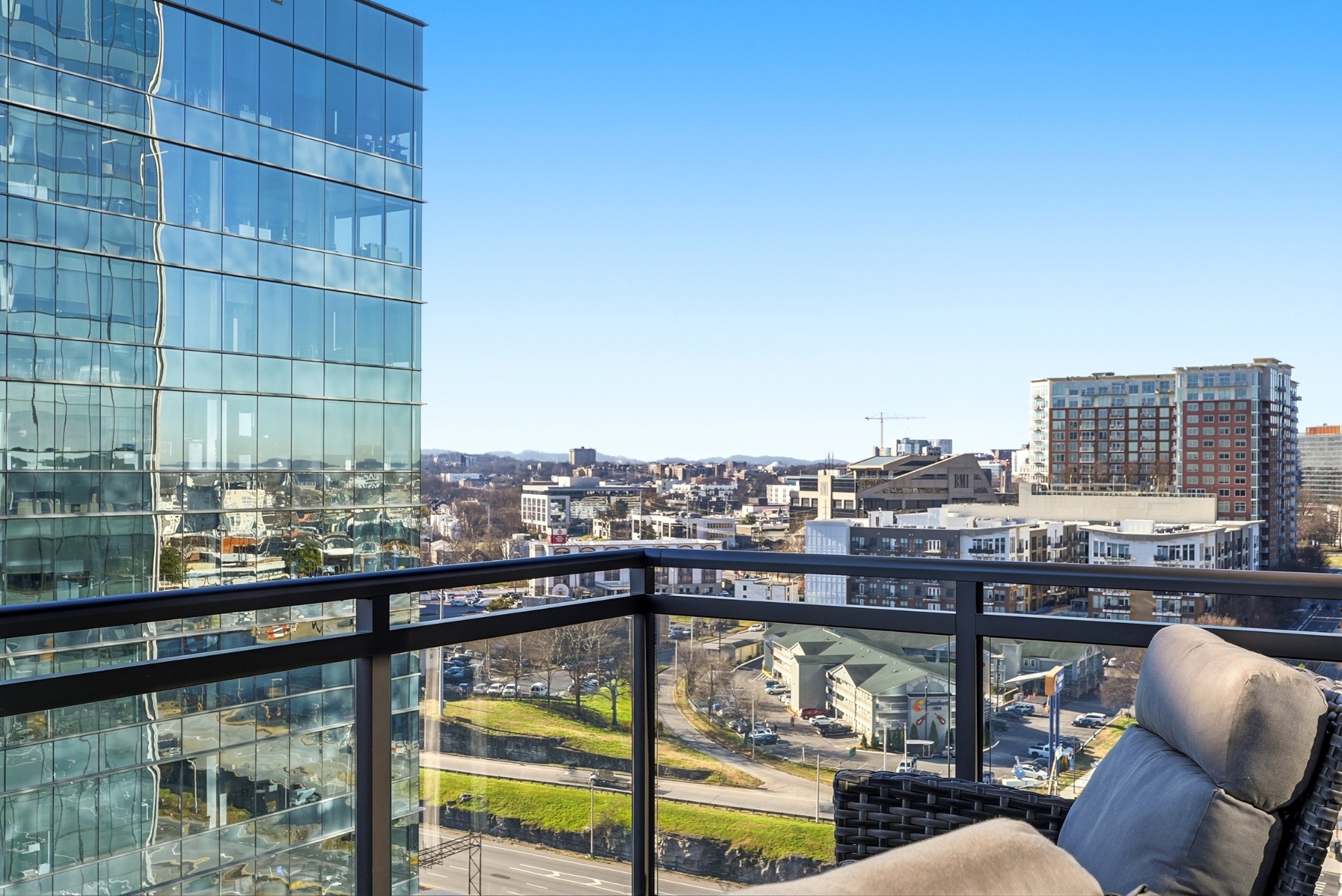 1212 Demonbreun St Unit: 1402
