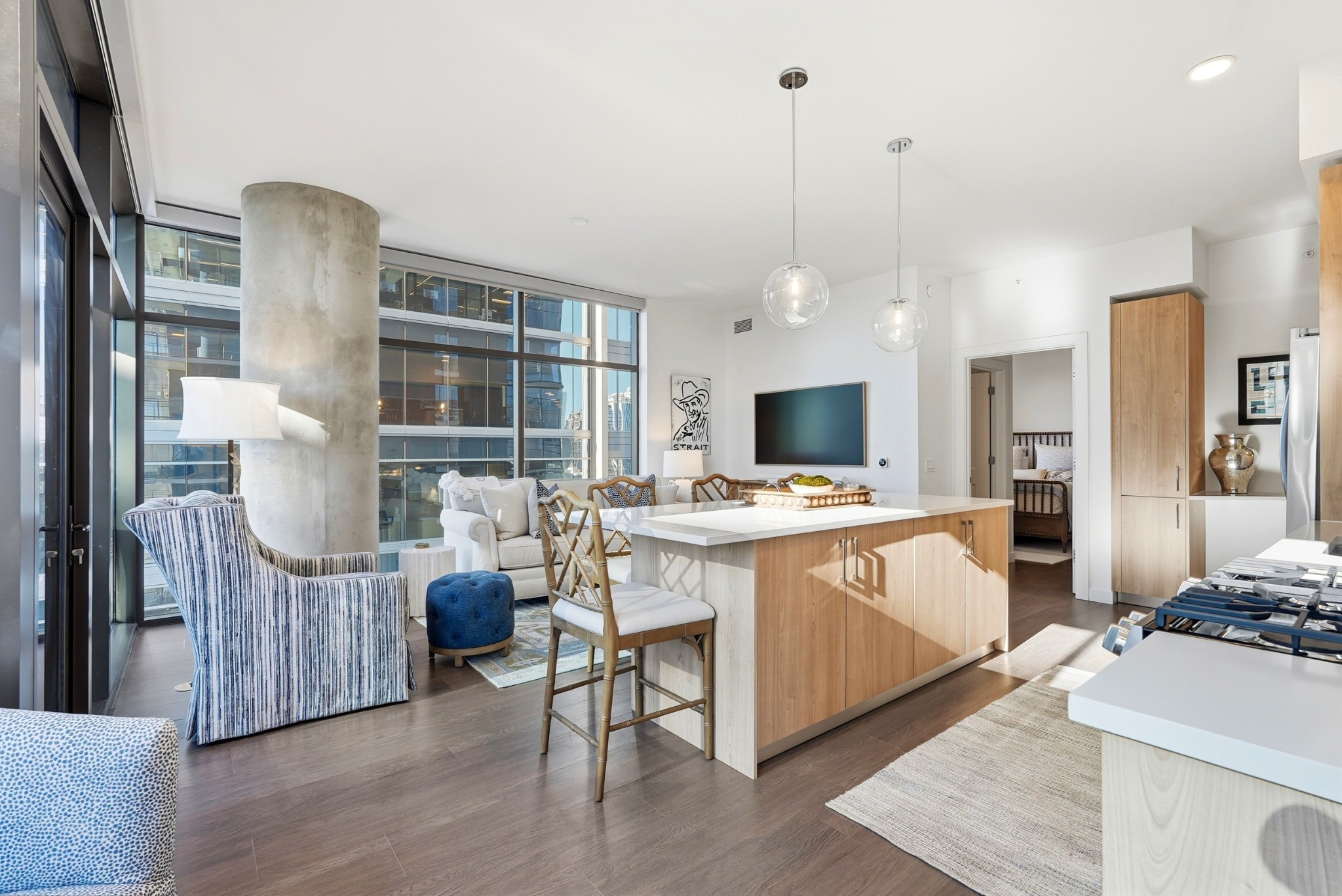 1212 Demonbreun St Unit: 1402