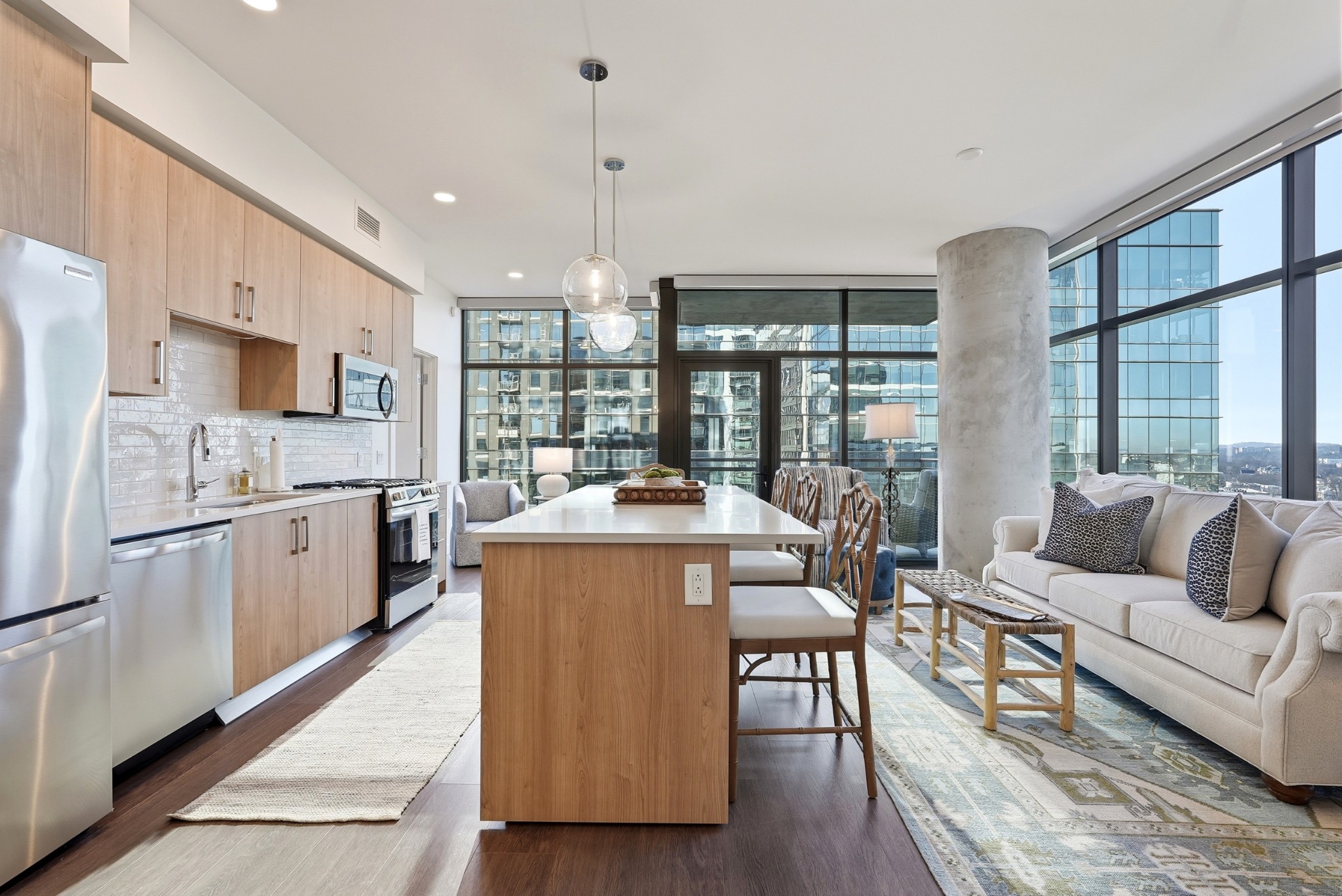 1212 Demonbreun St Unit: 1402