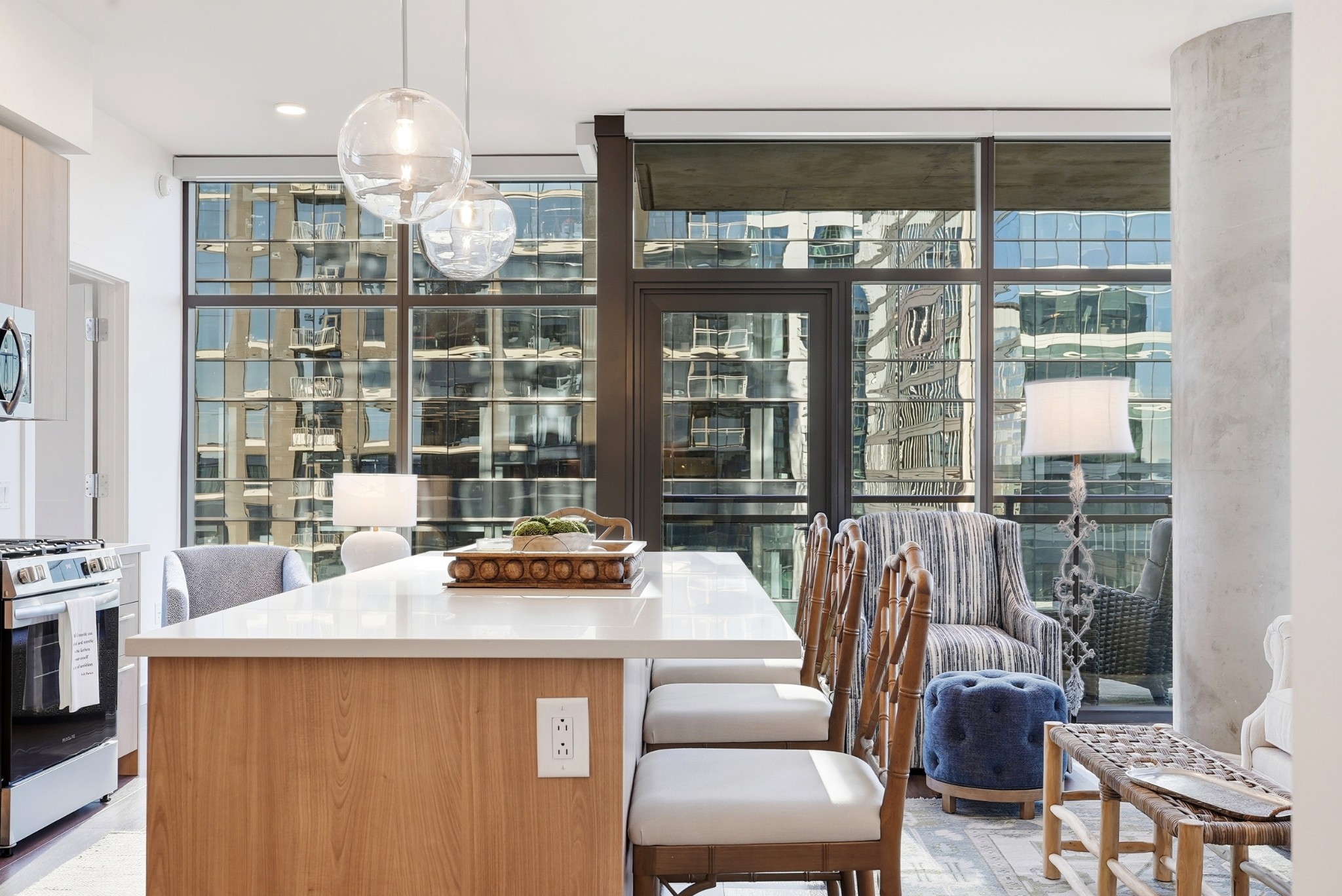 1212 Demonbreun St Unit: 1402