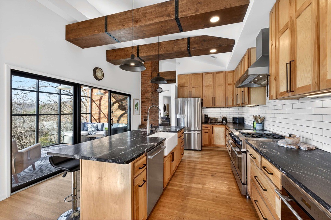 9467 Little East Fork Rd