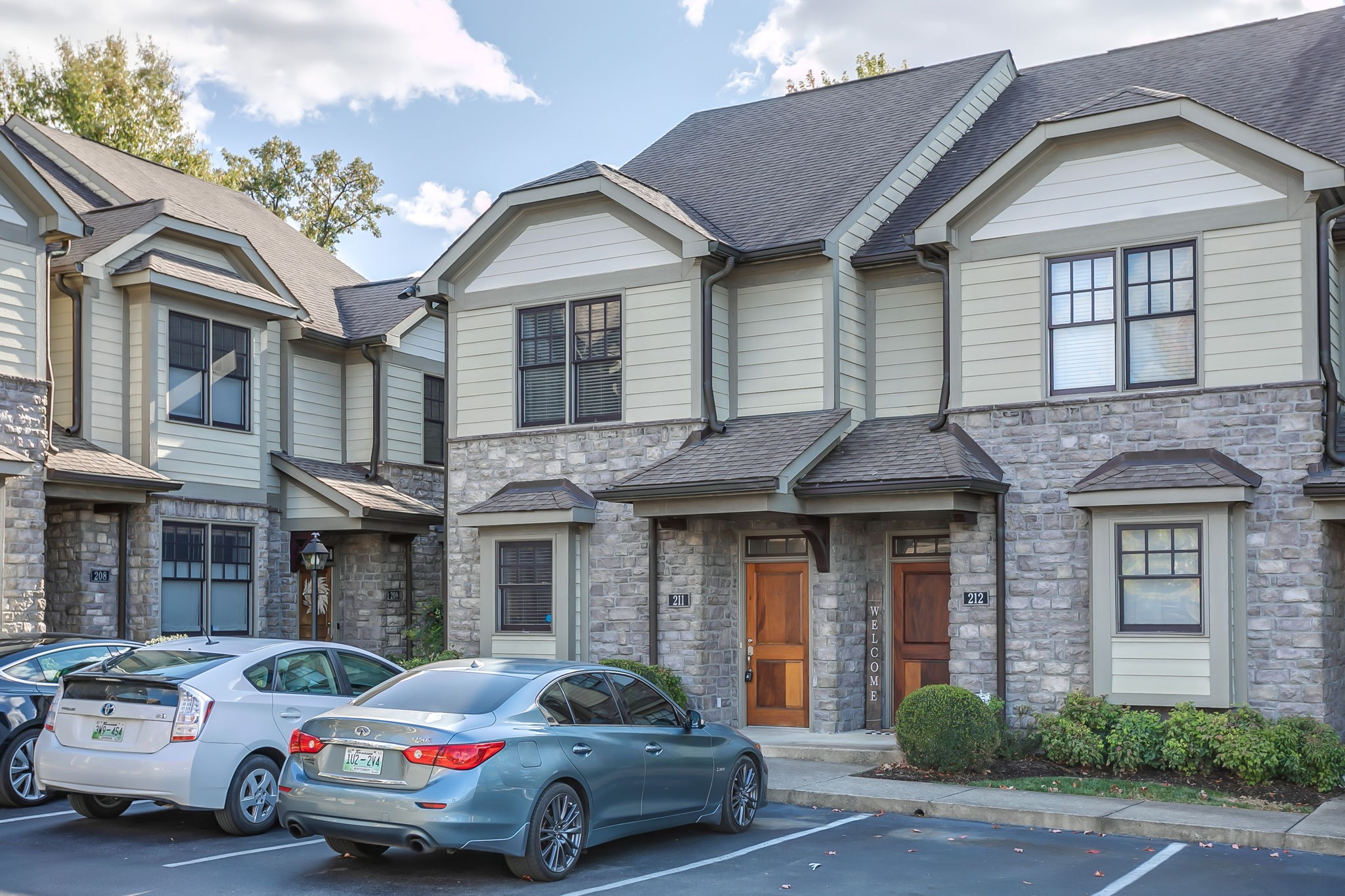 4210 Hillsboro Pike, NE Unit: 211