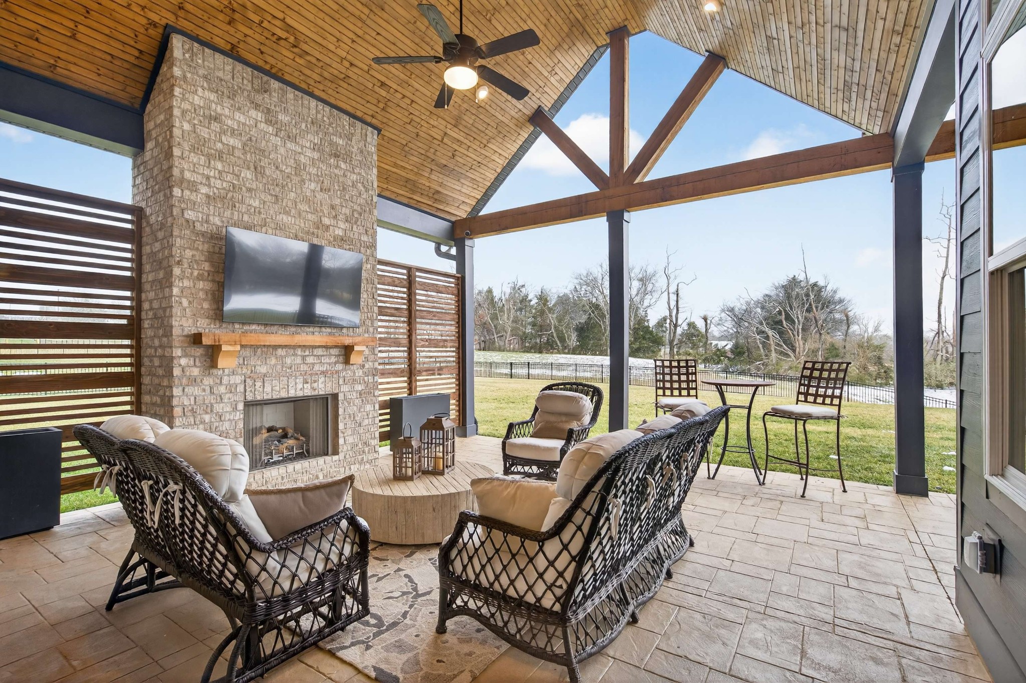 7017 Lampkins Crossing Dr