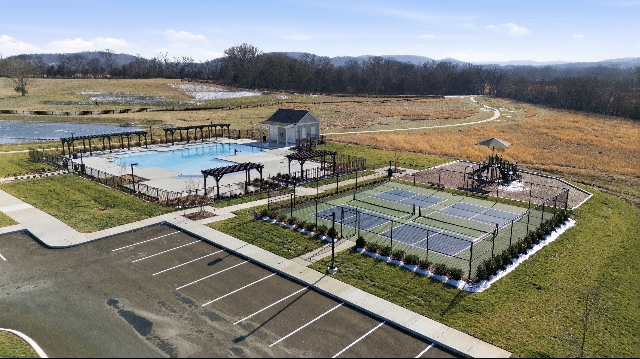 7017 Lampkins Crossing Dr