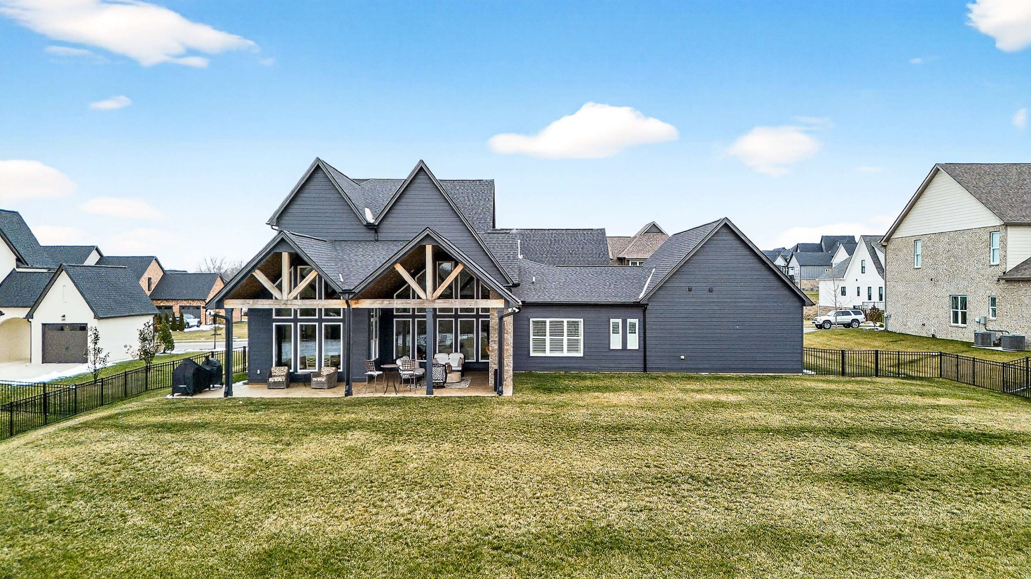 7017 Lampkins Crossing Dr