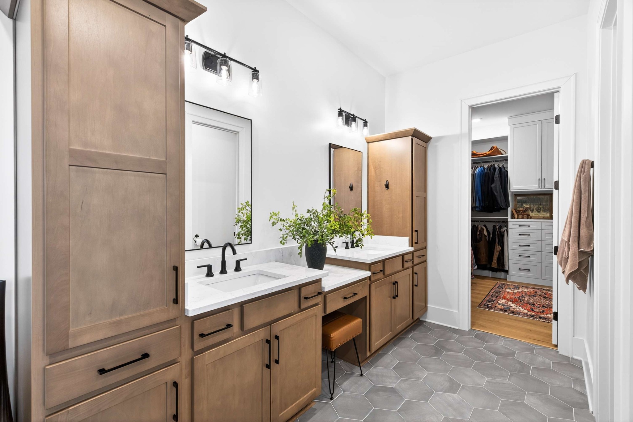 7017 Lampkins Crossing Dr