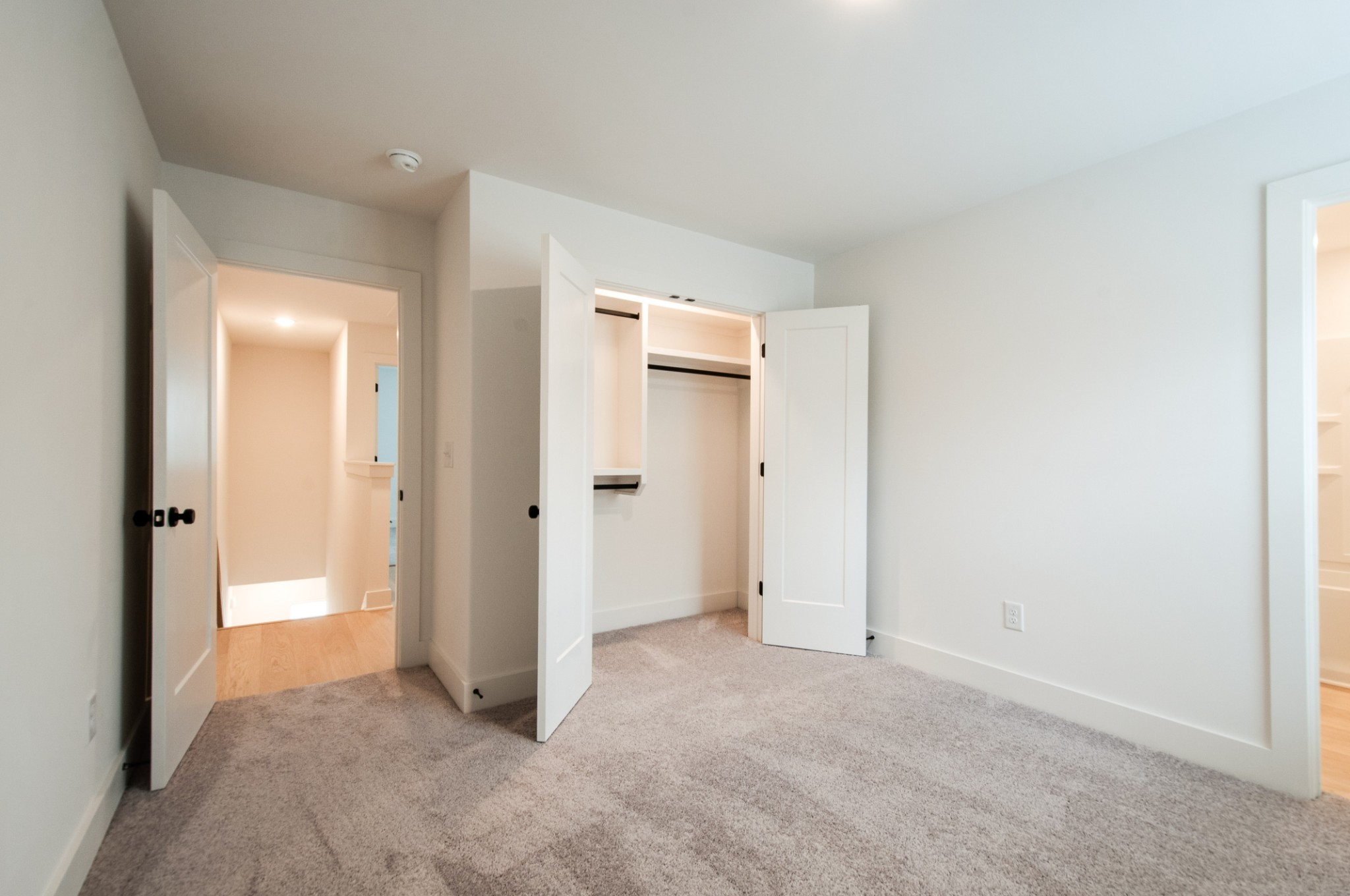 440 Markham St Unit: 24