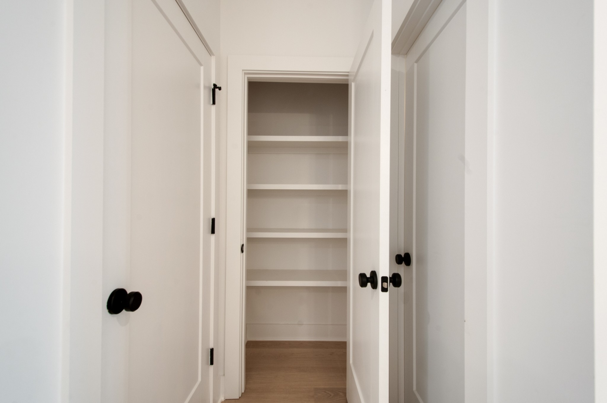 440 Markham St Unit: 24