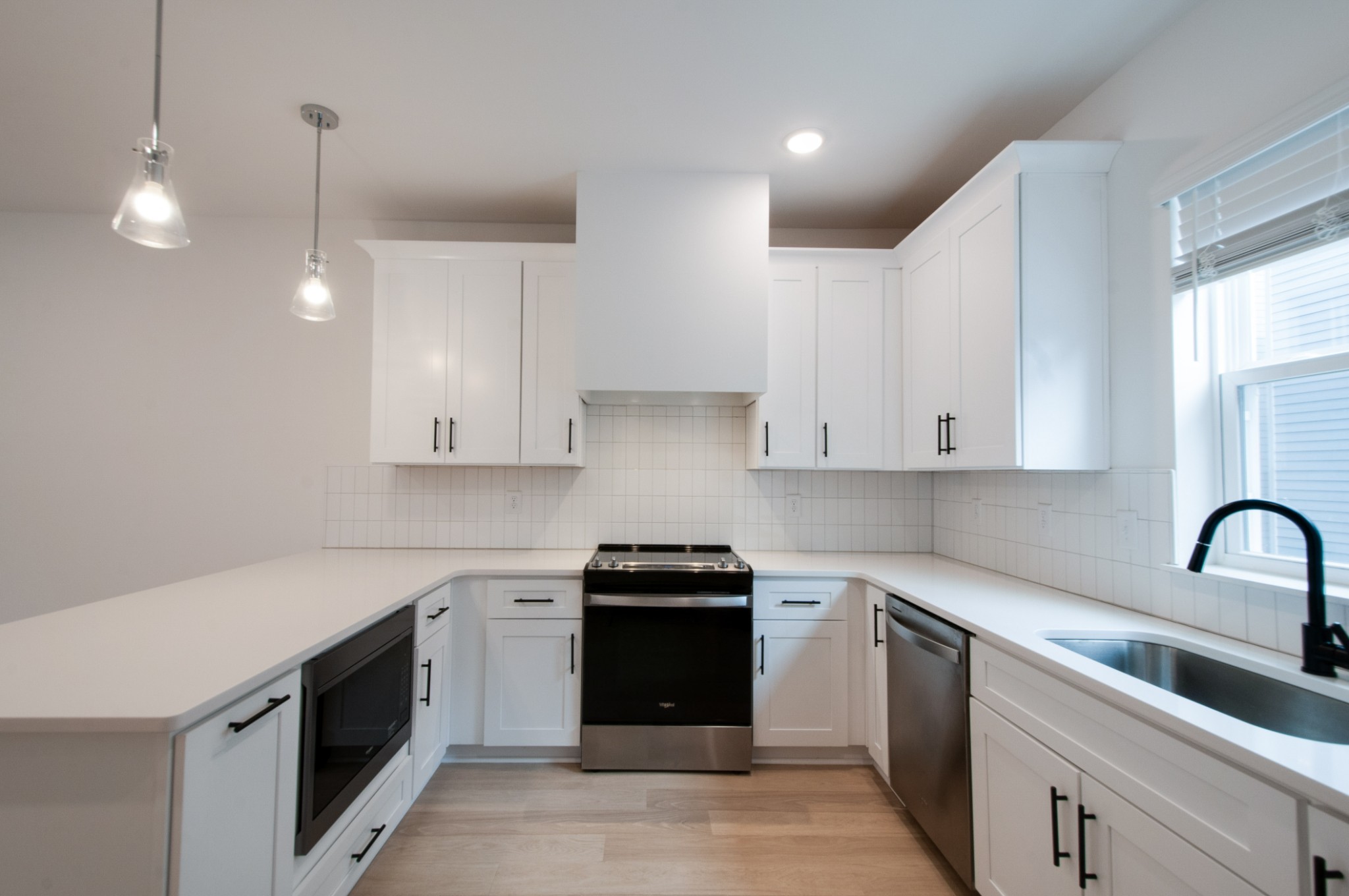 440 Markham St Unit: 24