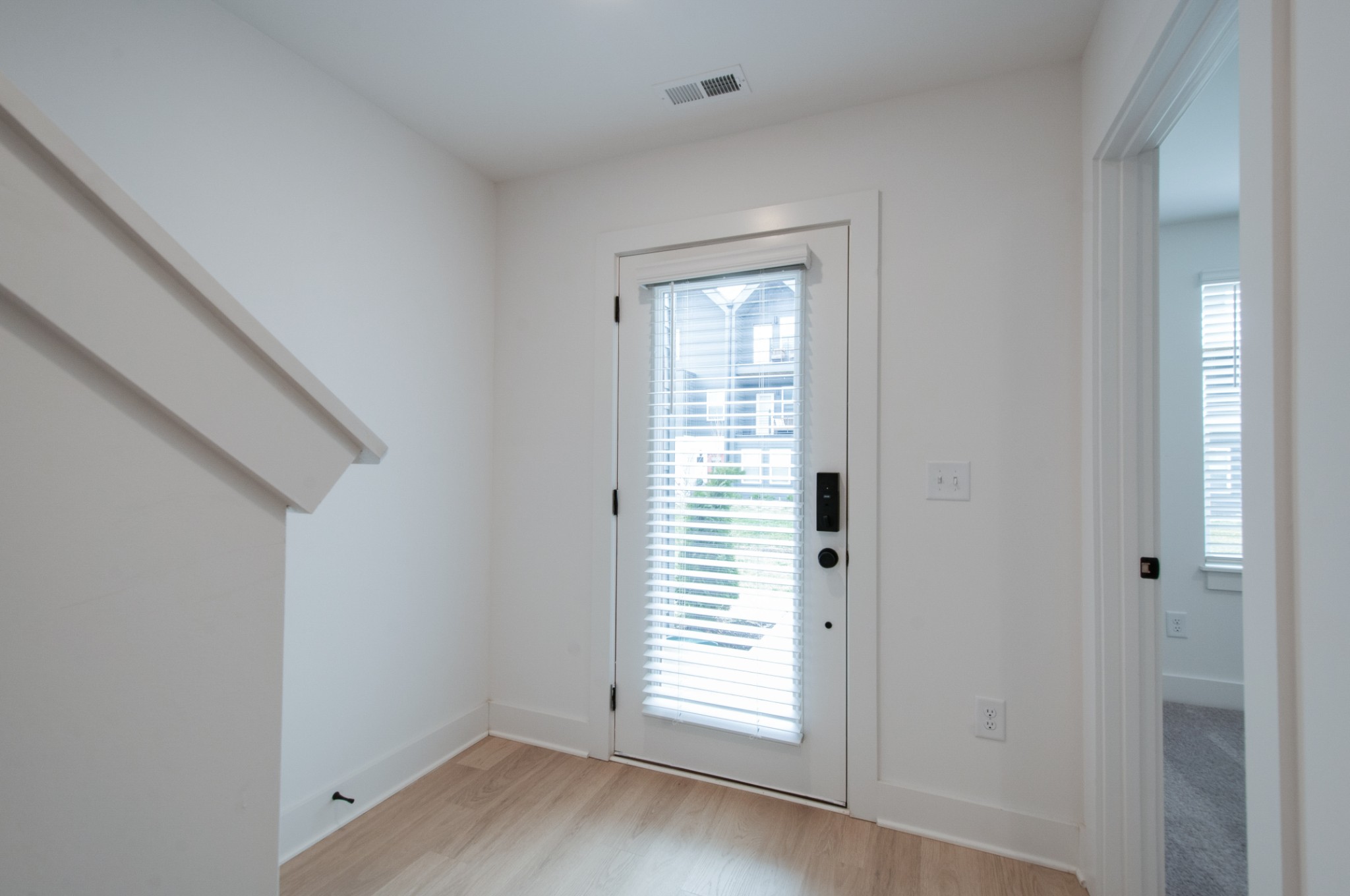 440 Markham St Unit: 24